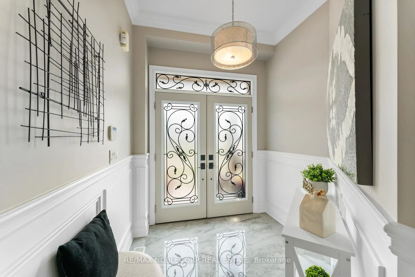 174 Strachan Trail