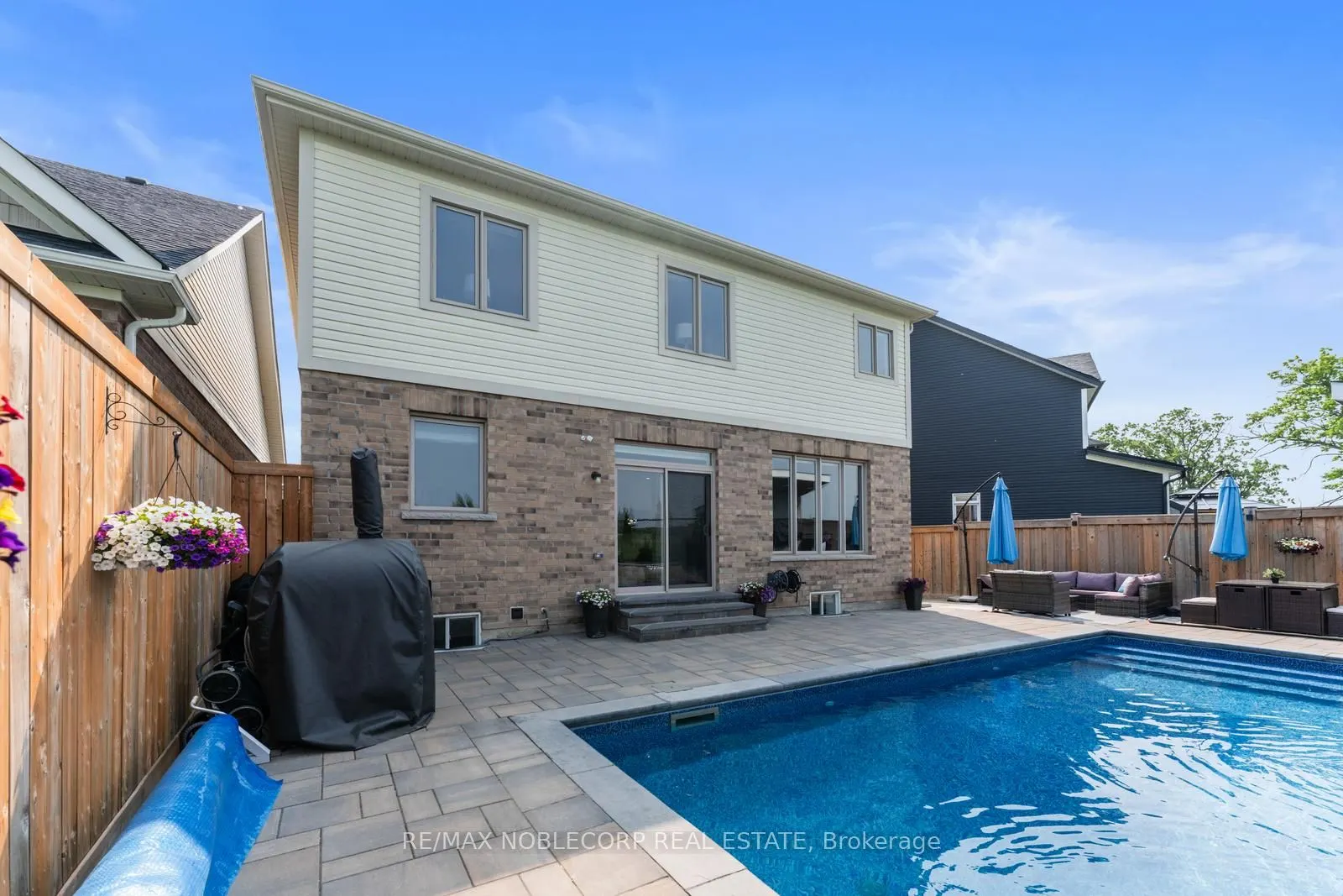 174 Strachan Trail