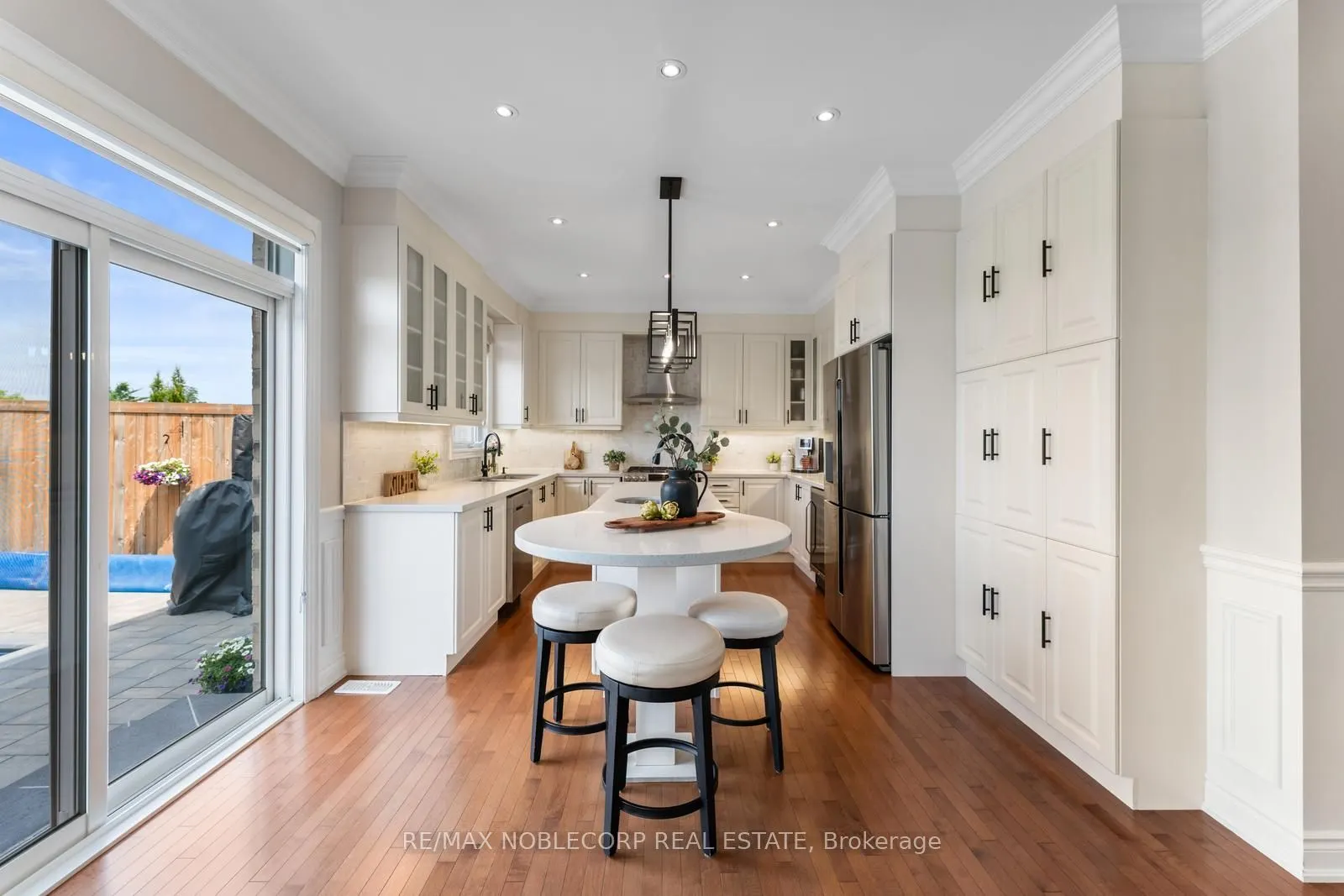 174 Strachan Trail