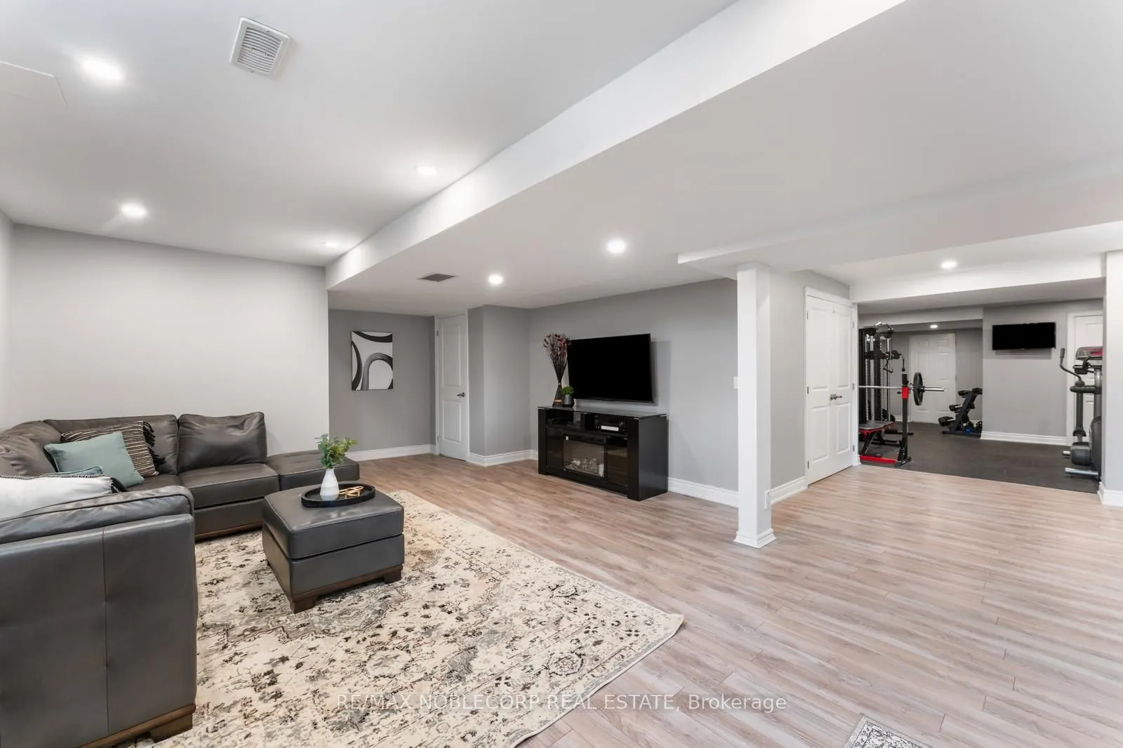 174 Strachan Trail