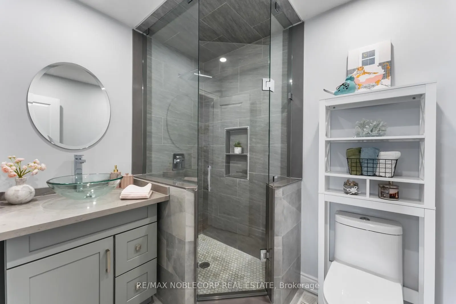 174 Strachan Trail