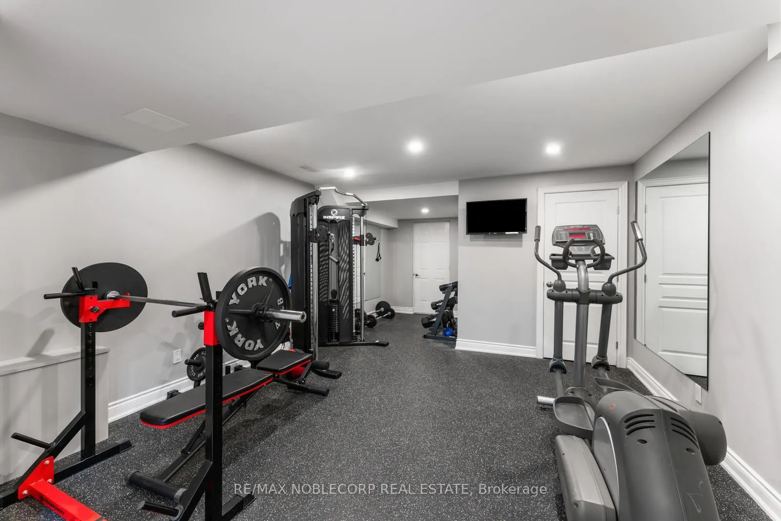 174 Strachan Trail
