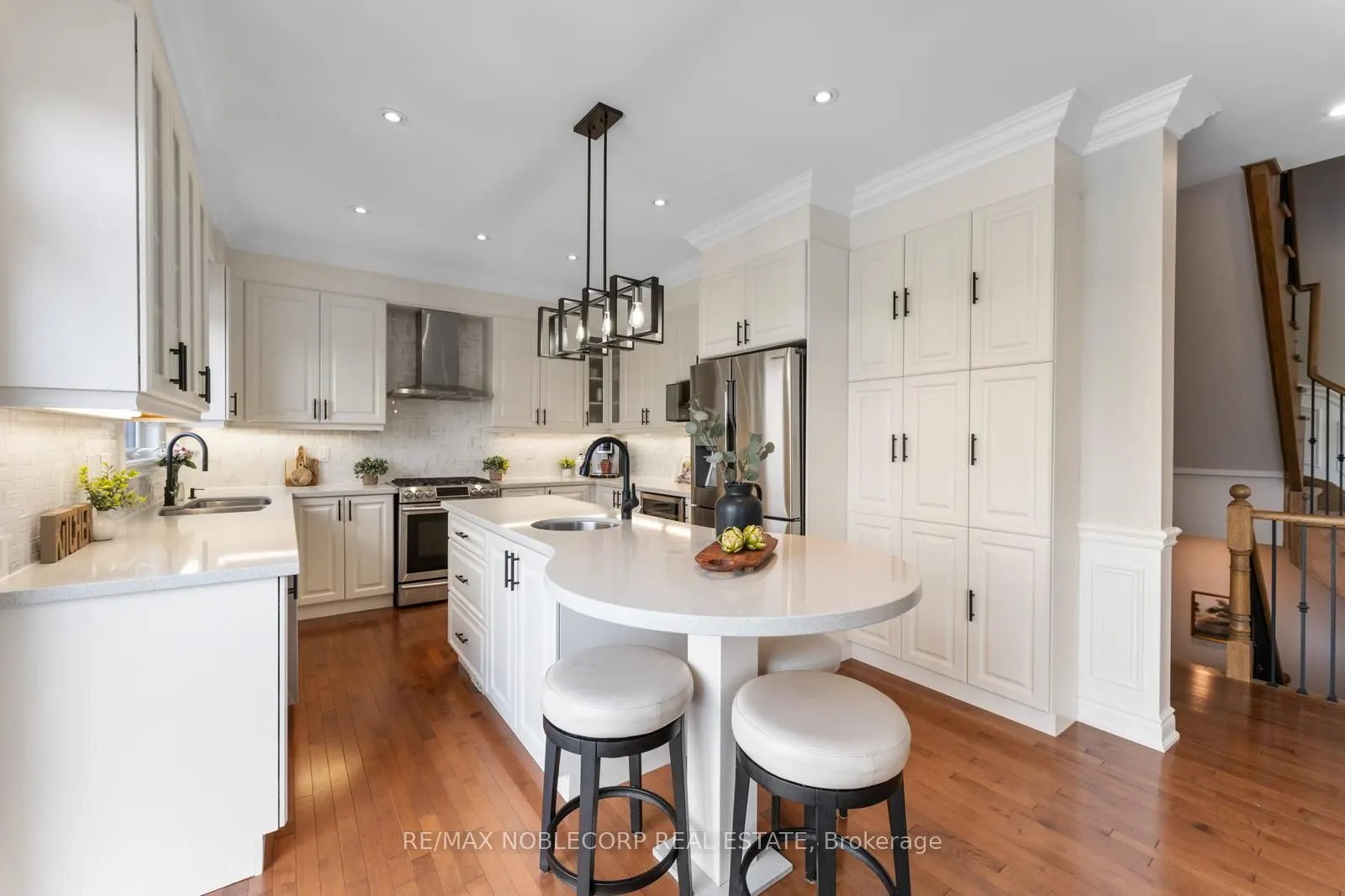 174 Strachan Trail