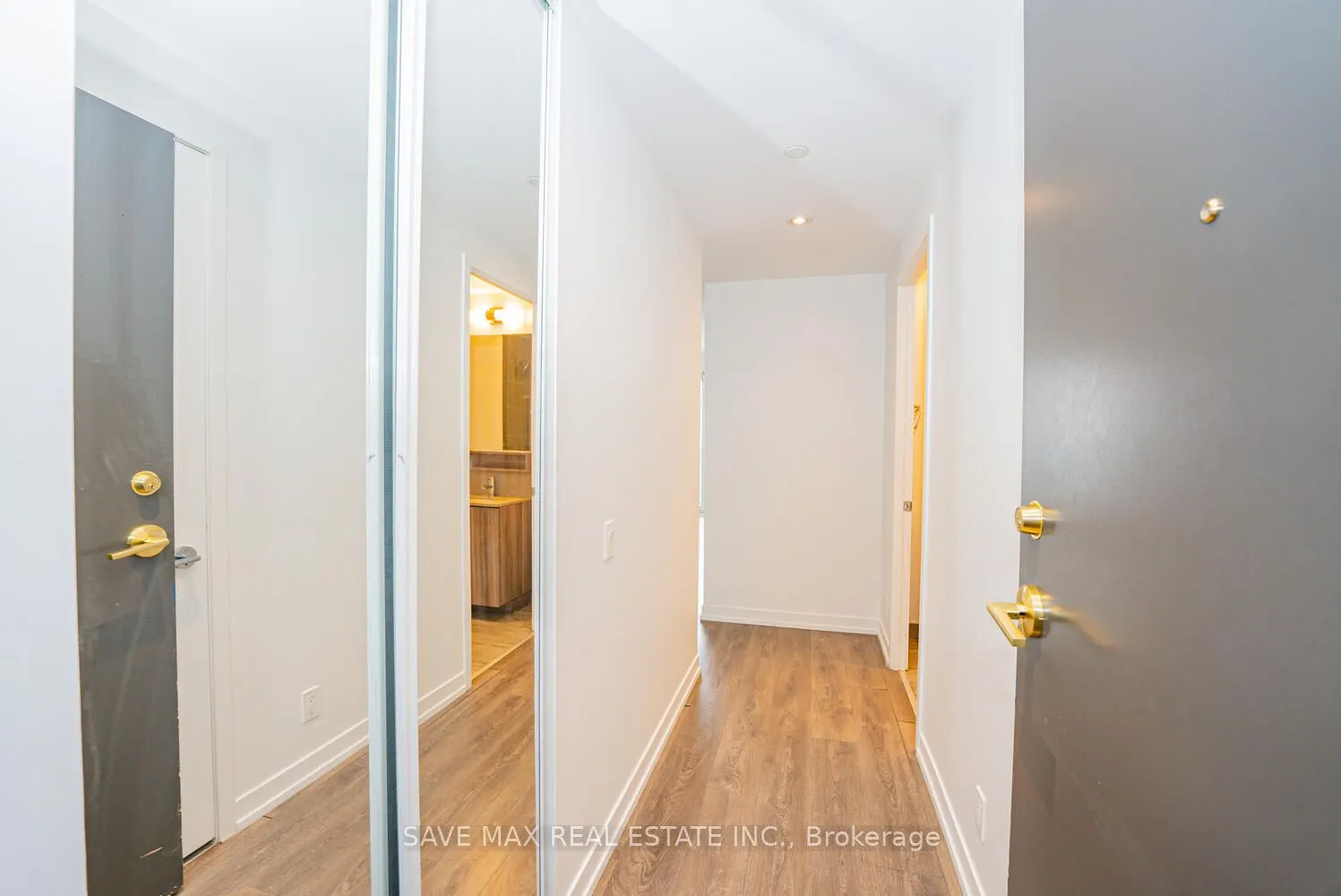 5 Buttermill Avenue, #3807