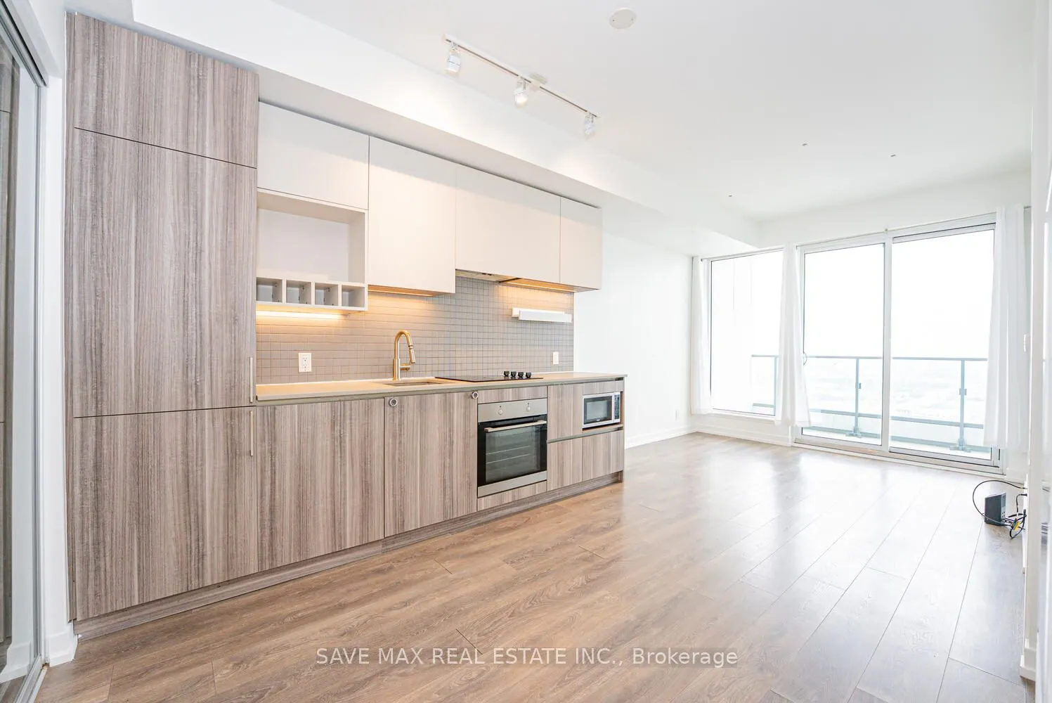 5 Buttermill Avenue, #3807