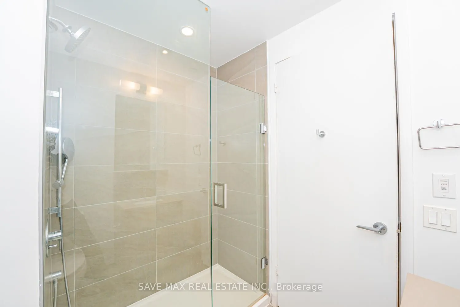 5 Buttermill Avenue, #3807