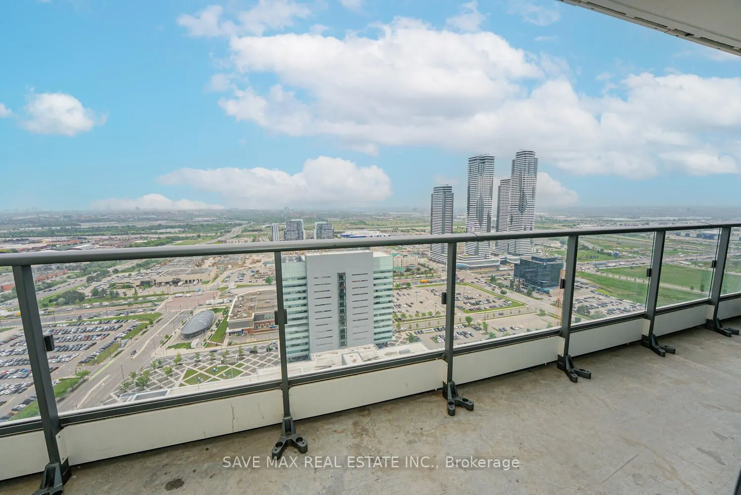 5 Buttermill Avenue, #3807