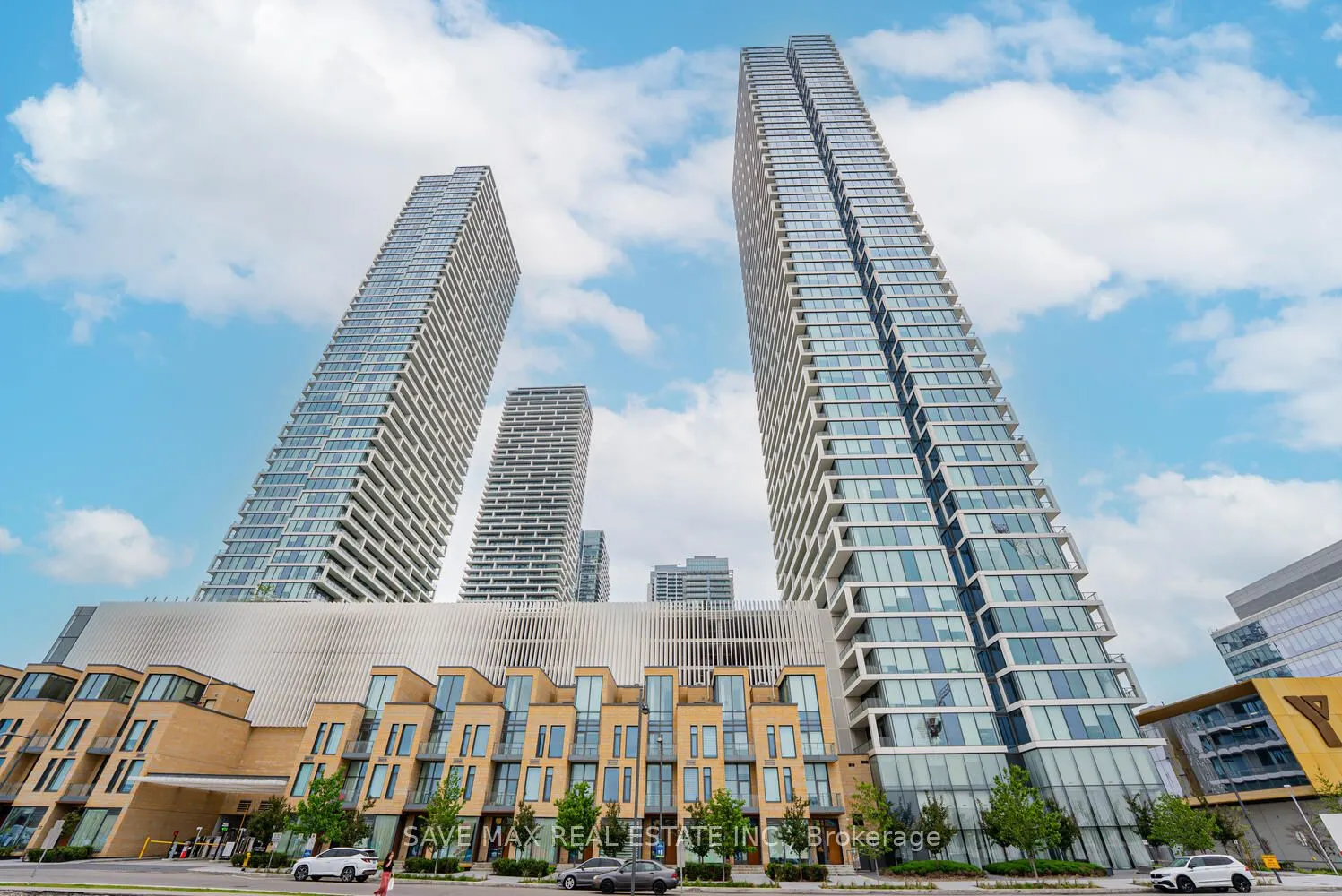 5 Buttermill Avenue, #3807