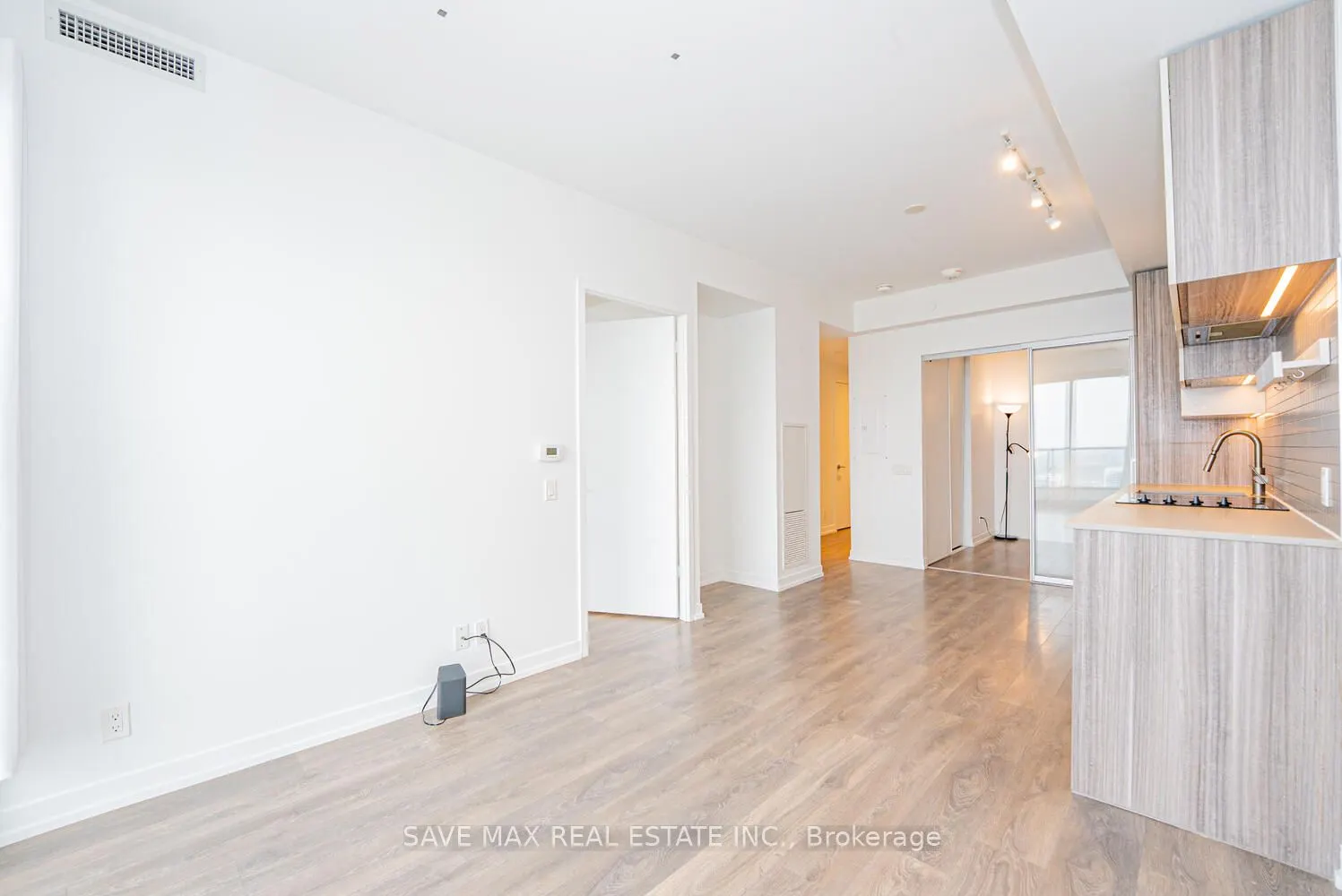 5 Buttermill Avenue, #3807