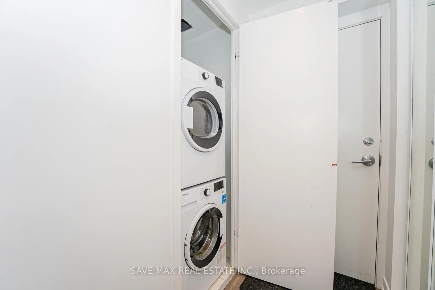 5 Buttermill Avenue, #3807