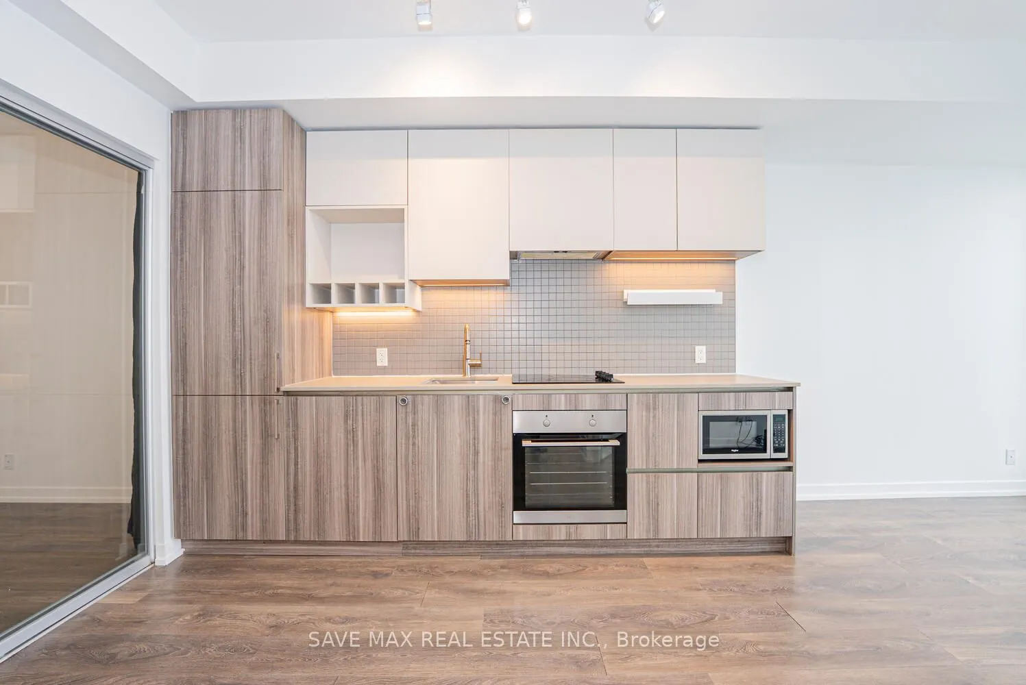 5 Buttermill Avenue, #3807