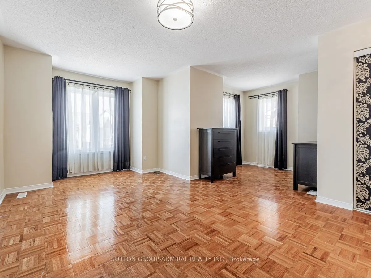 224 Kelso Crescent