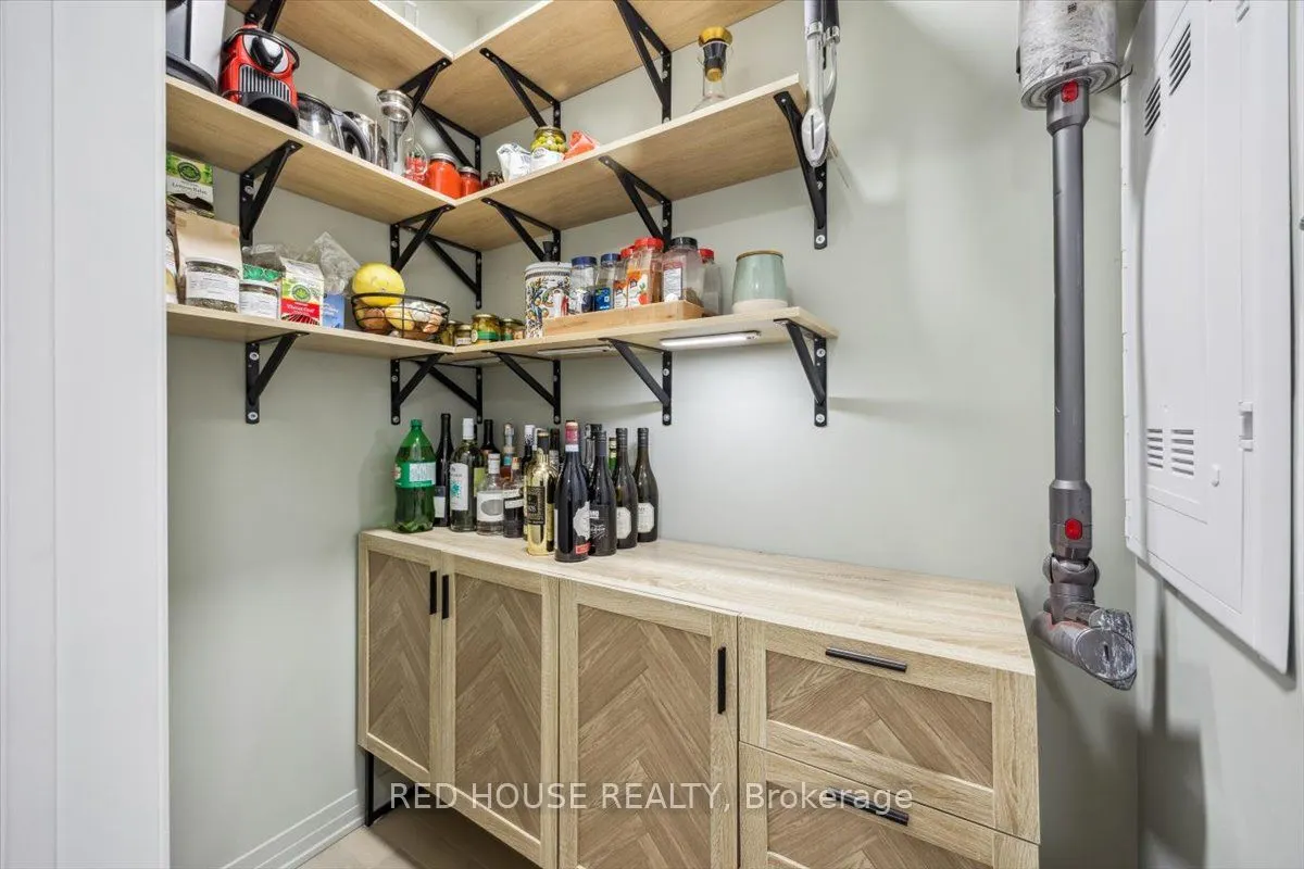 40 Baynes Way, #7
