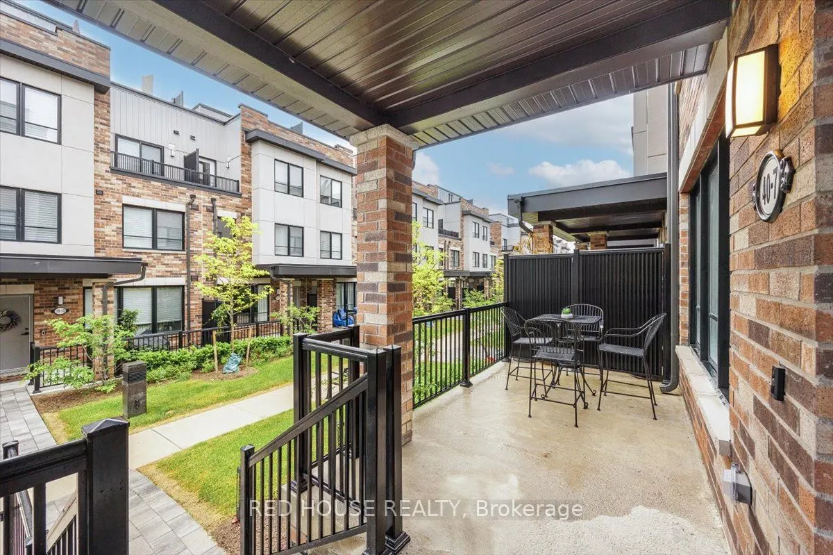 40 Baynes Way, #7