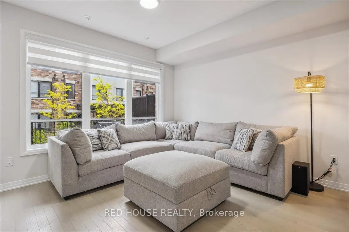 40 Baynes Way, #7
