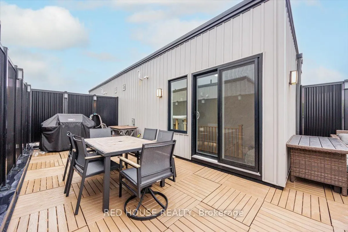 40 Baynes Way, #7