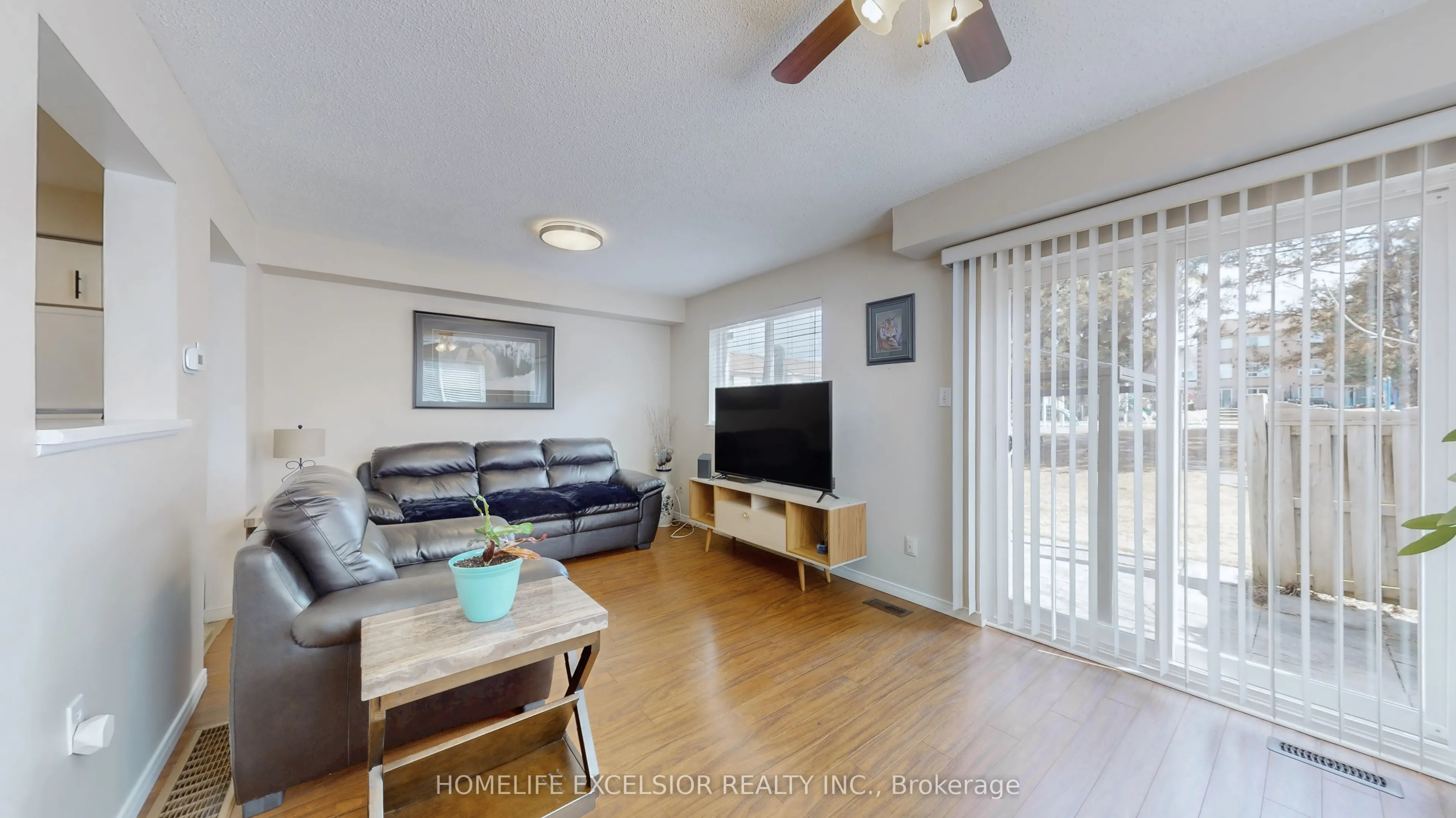 579 Gibney Crescent, #1