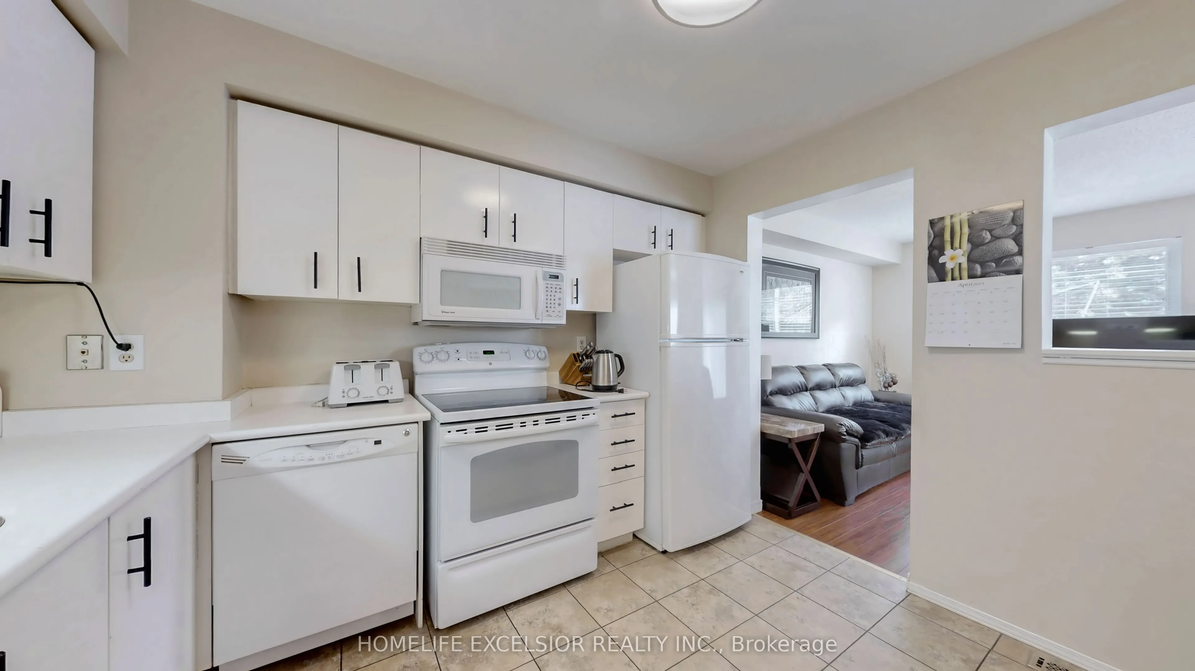 579 Gibney Crescent, #1