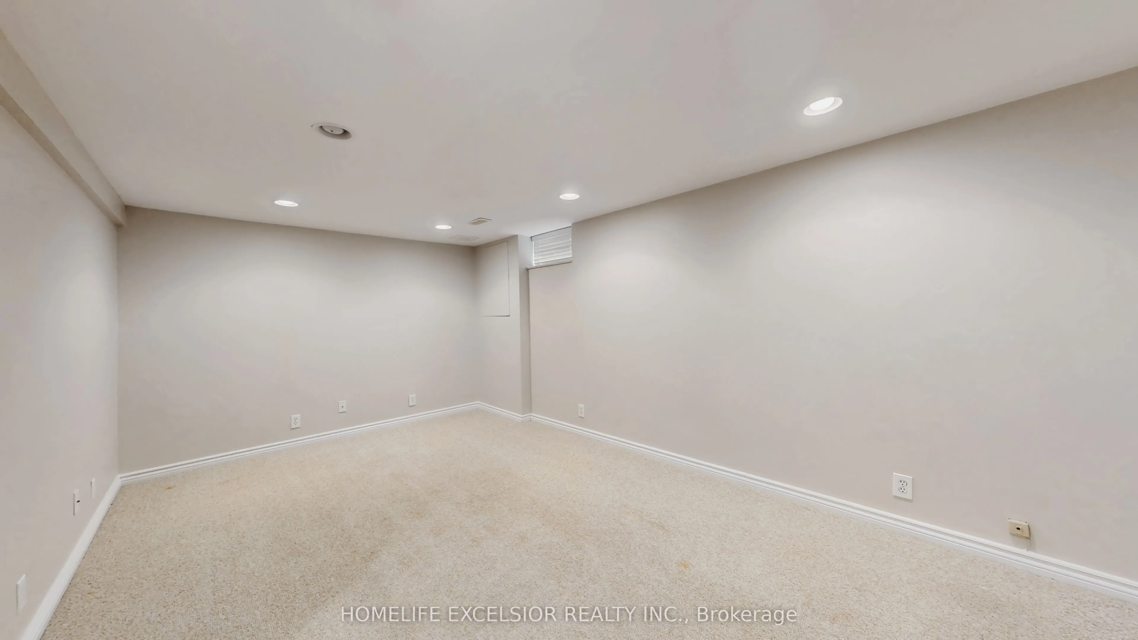 579 Gibney Crescent, #1