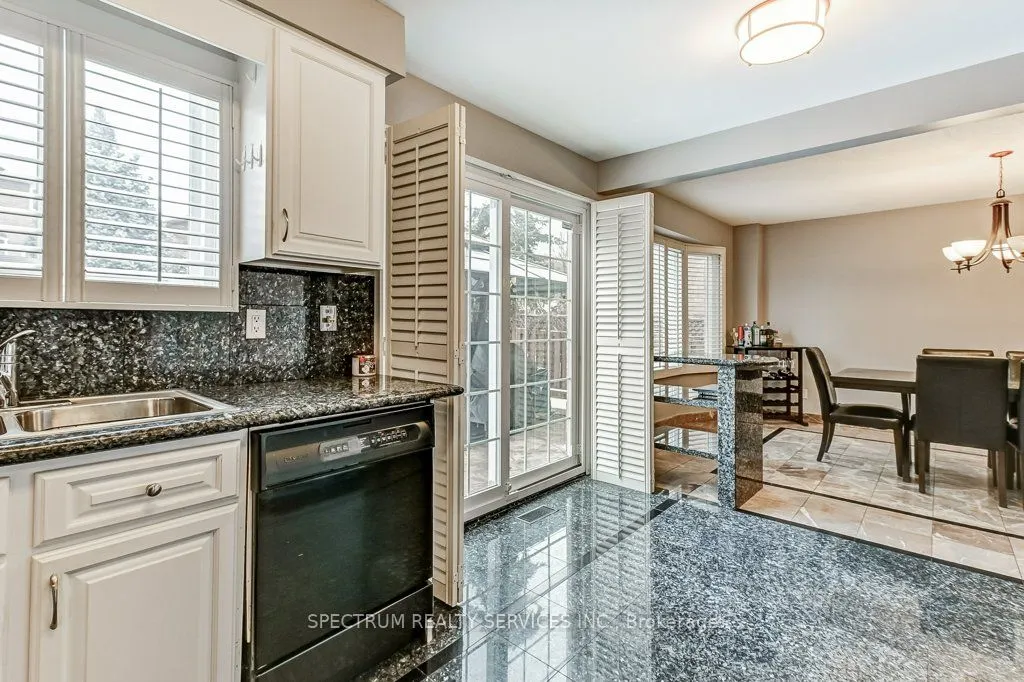 119 Silver Arrow Crescent