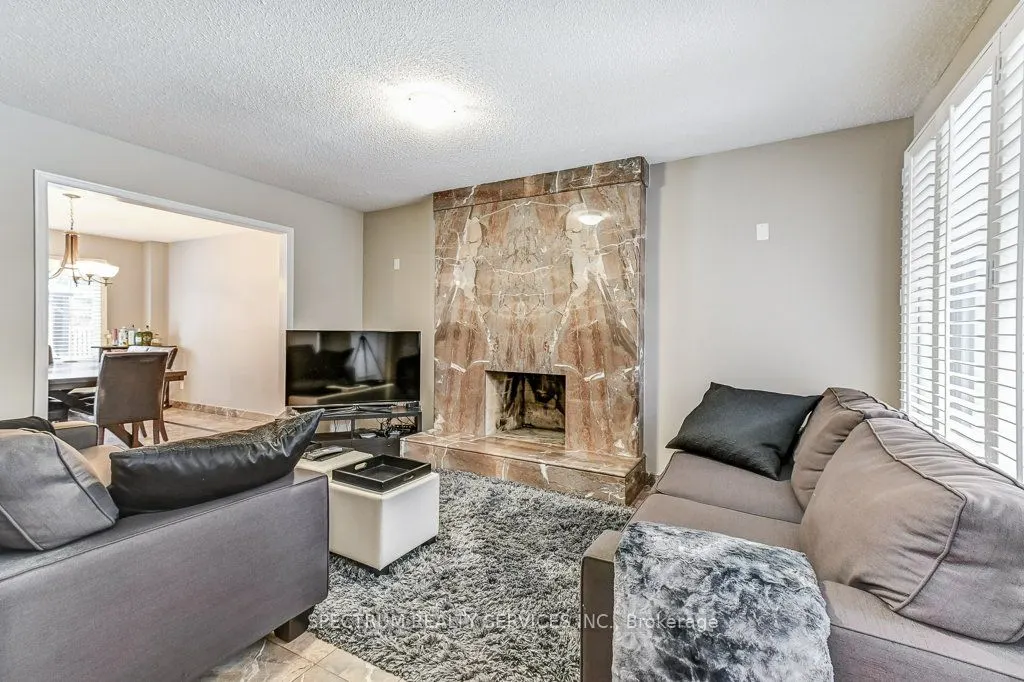 119 Silver Arrow Crescent