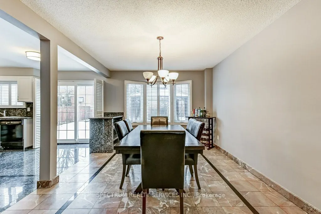 119 Silver Arrow Crescent