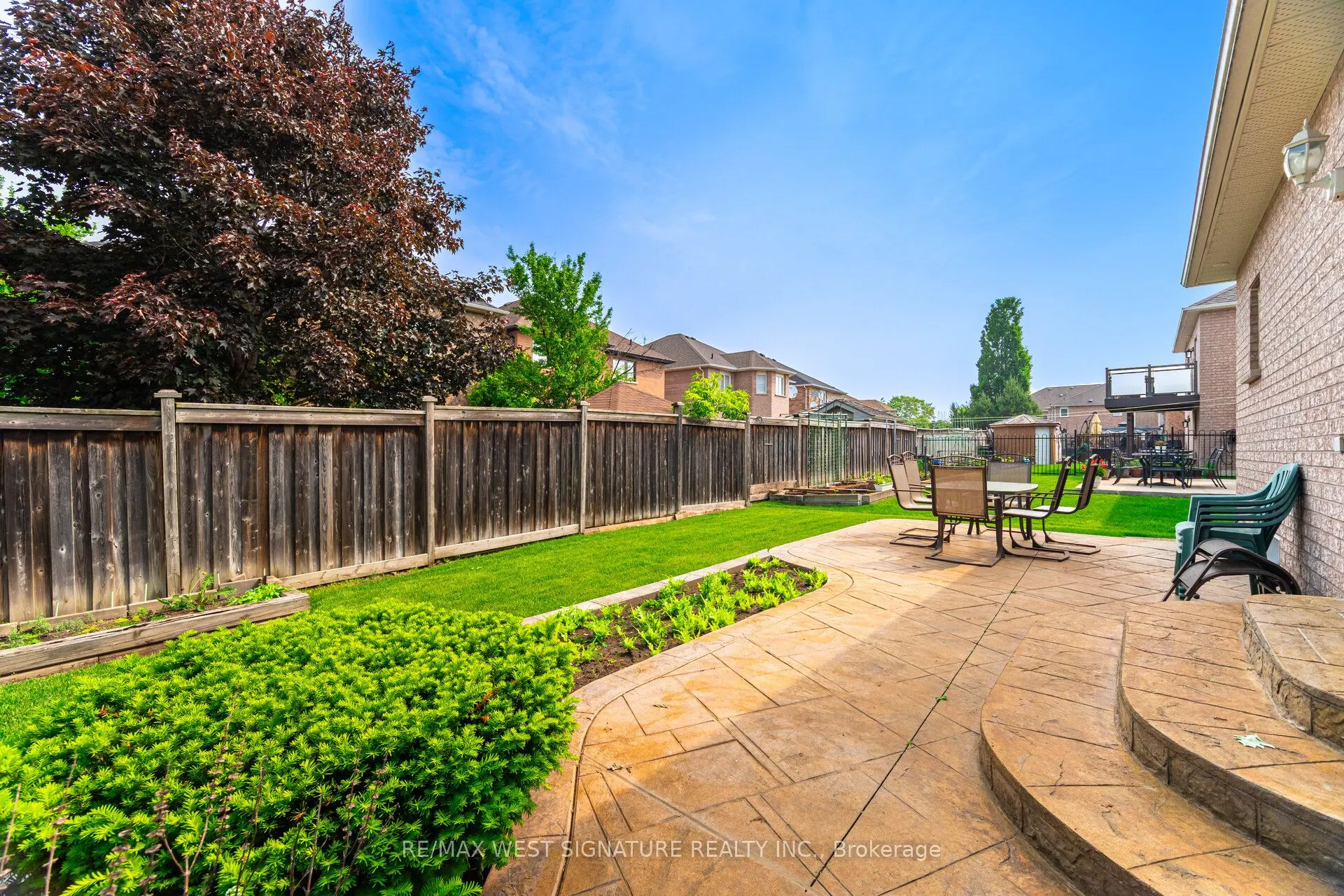 121 Calera Crescent