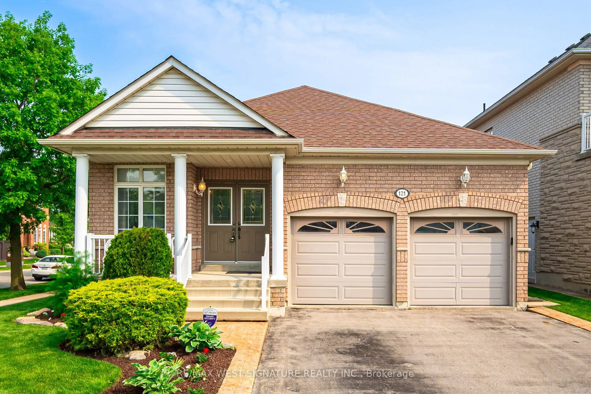 121 Calera Crescent
