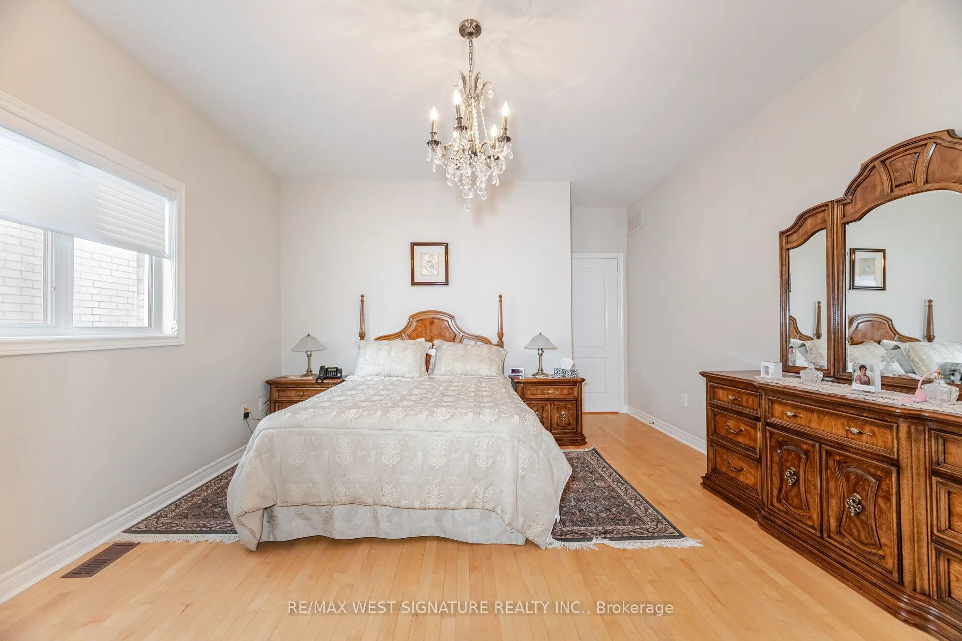 121 Calera Crescent
