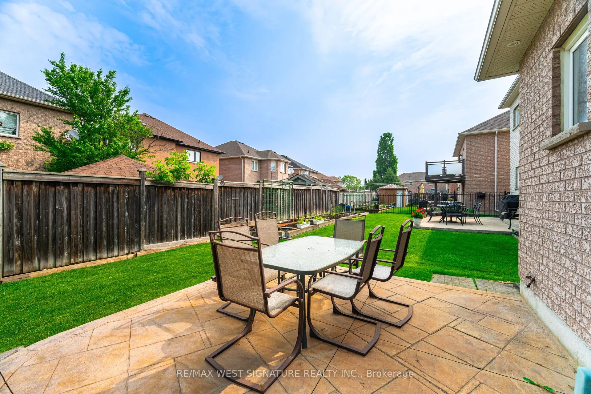 121 Calera Crescent