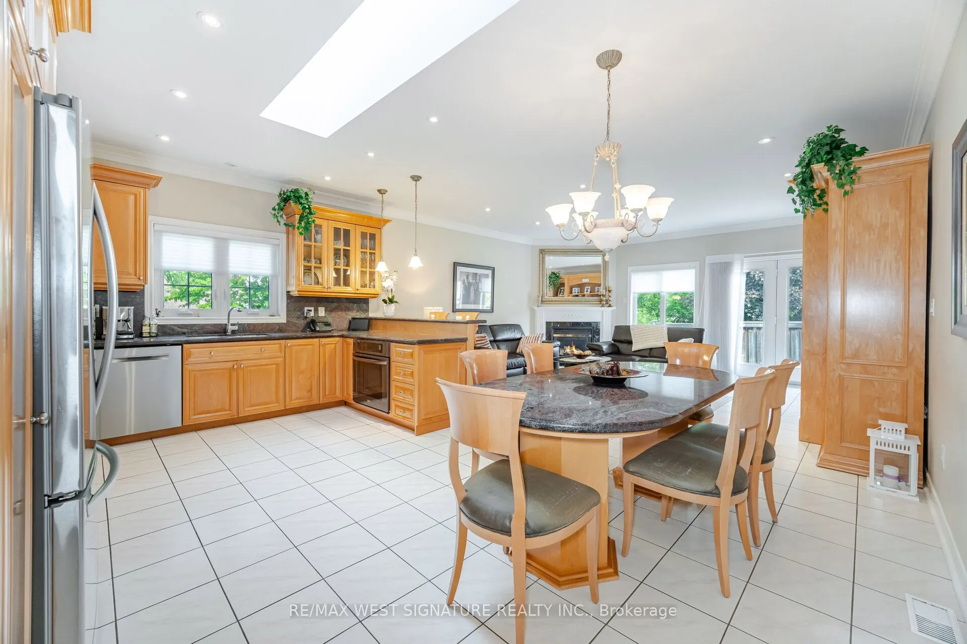 121 Calera Crescent