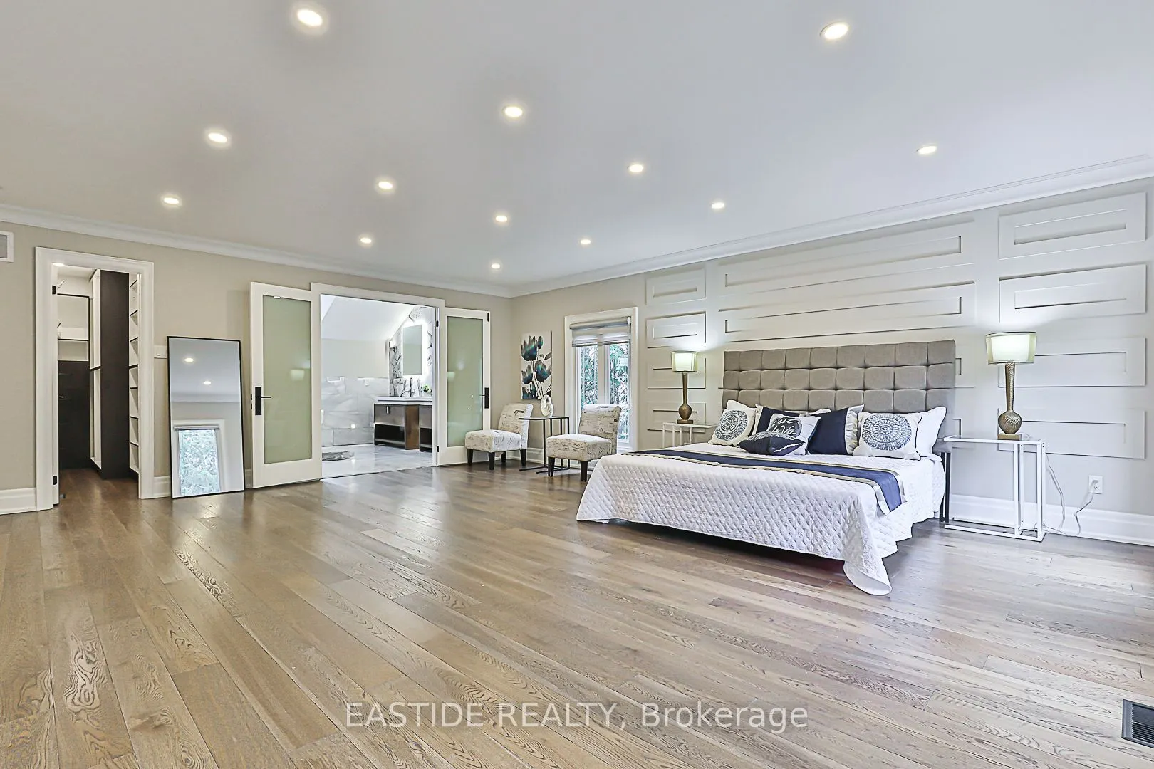11 Gatcombe Circle