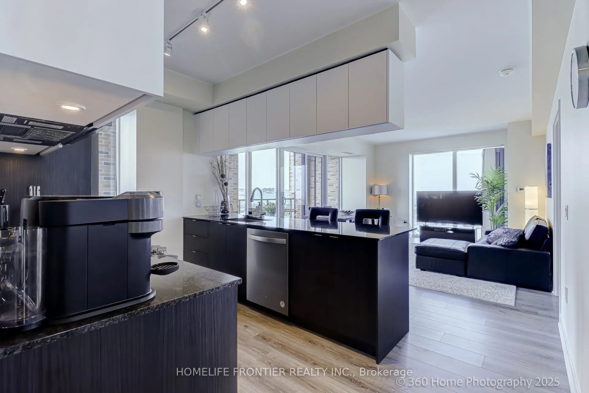 100 Eagle Rock Way W, #904