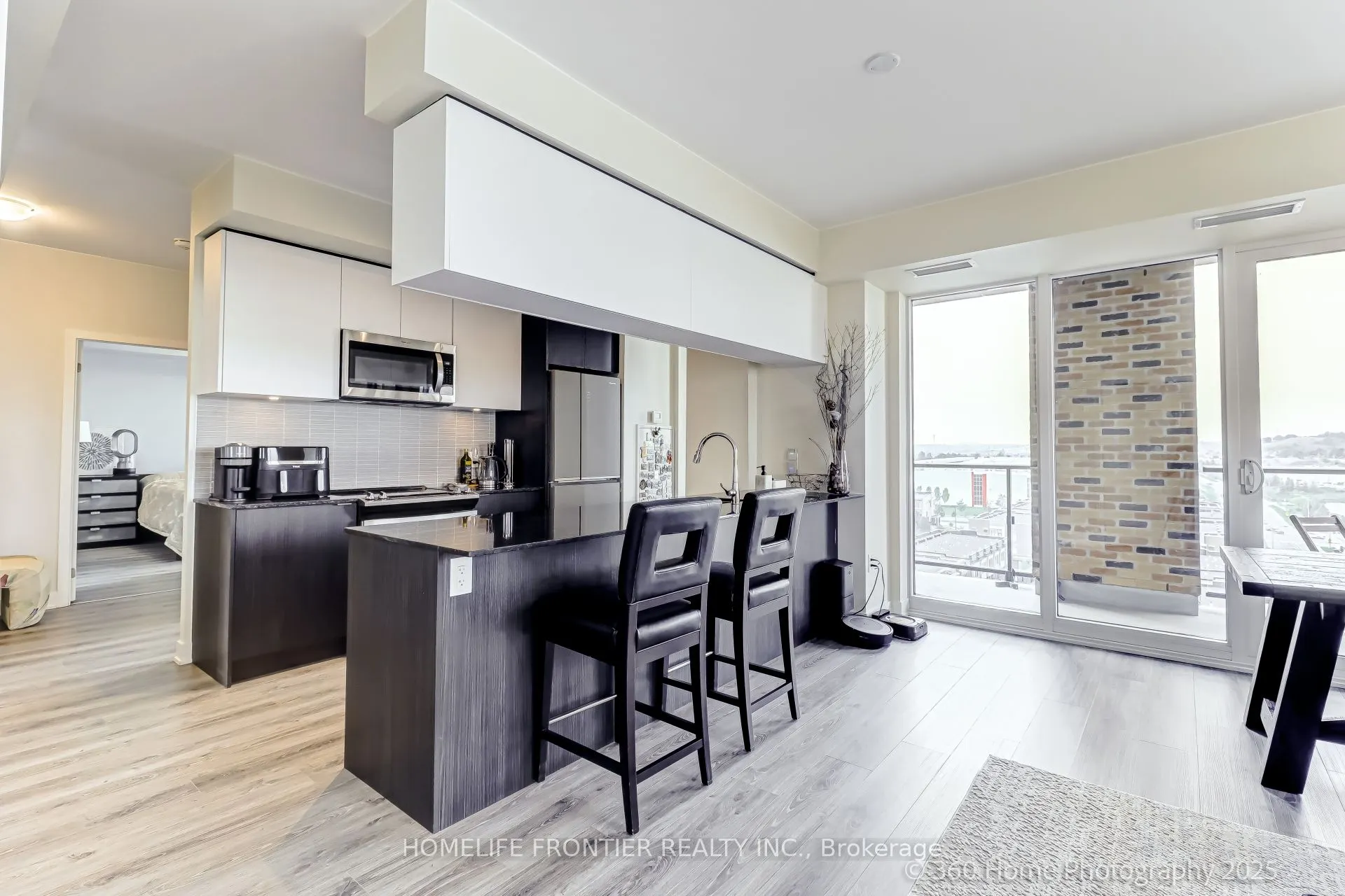 100 Eagle Rock Way W, #904