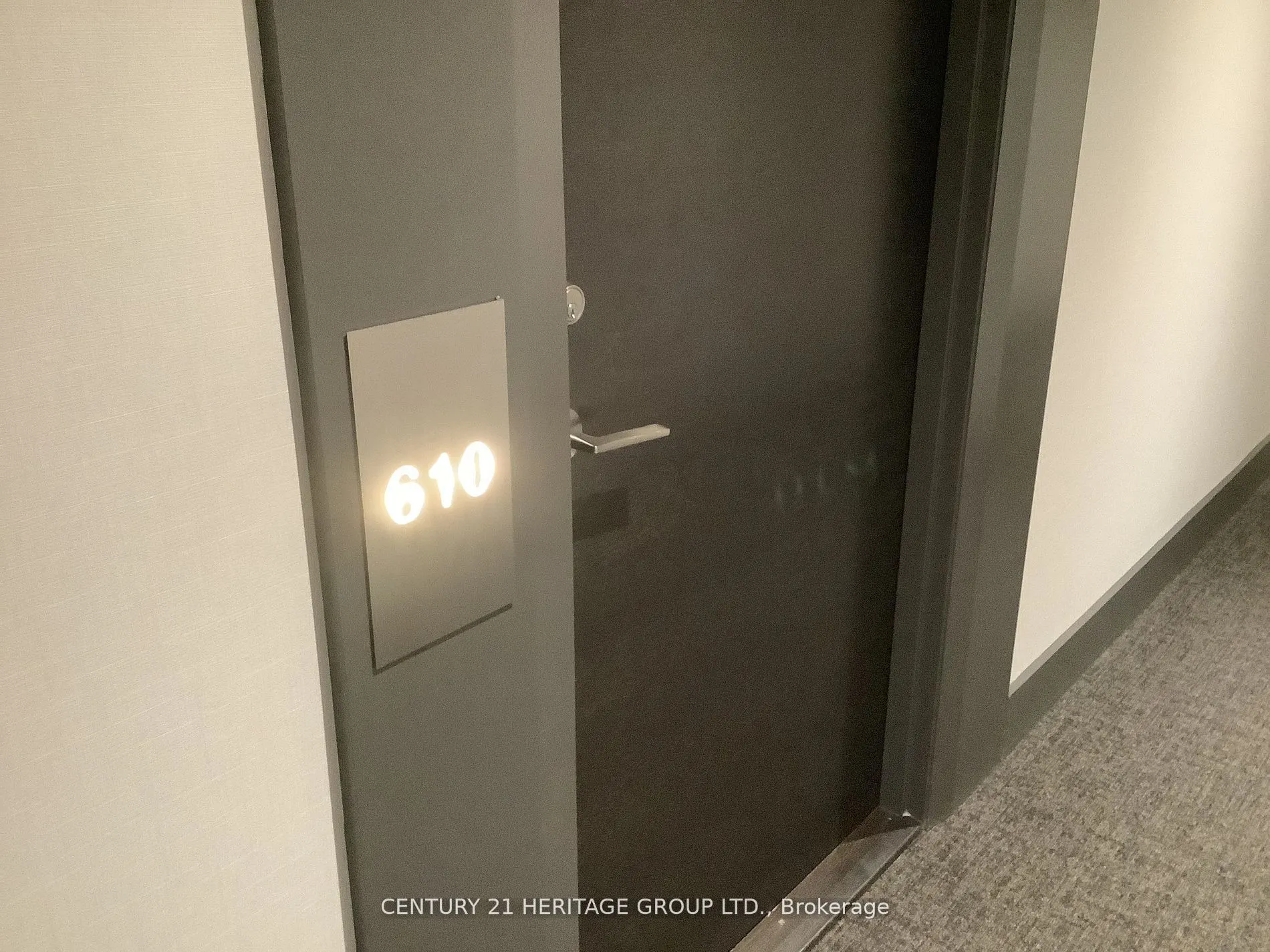 8868 Yonge Street E, #610E