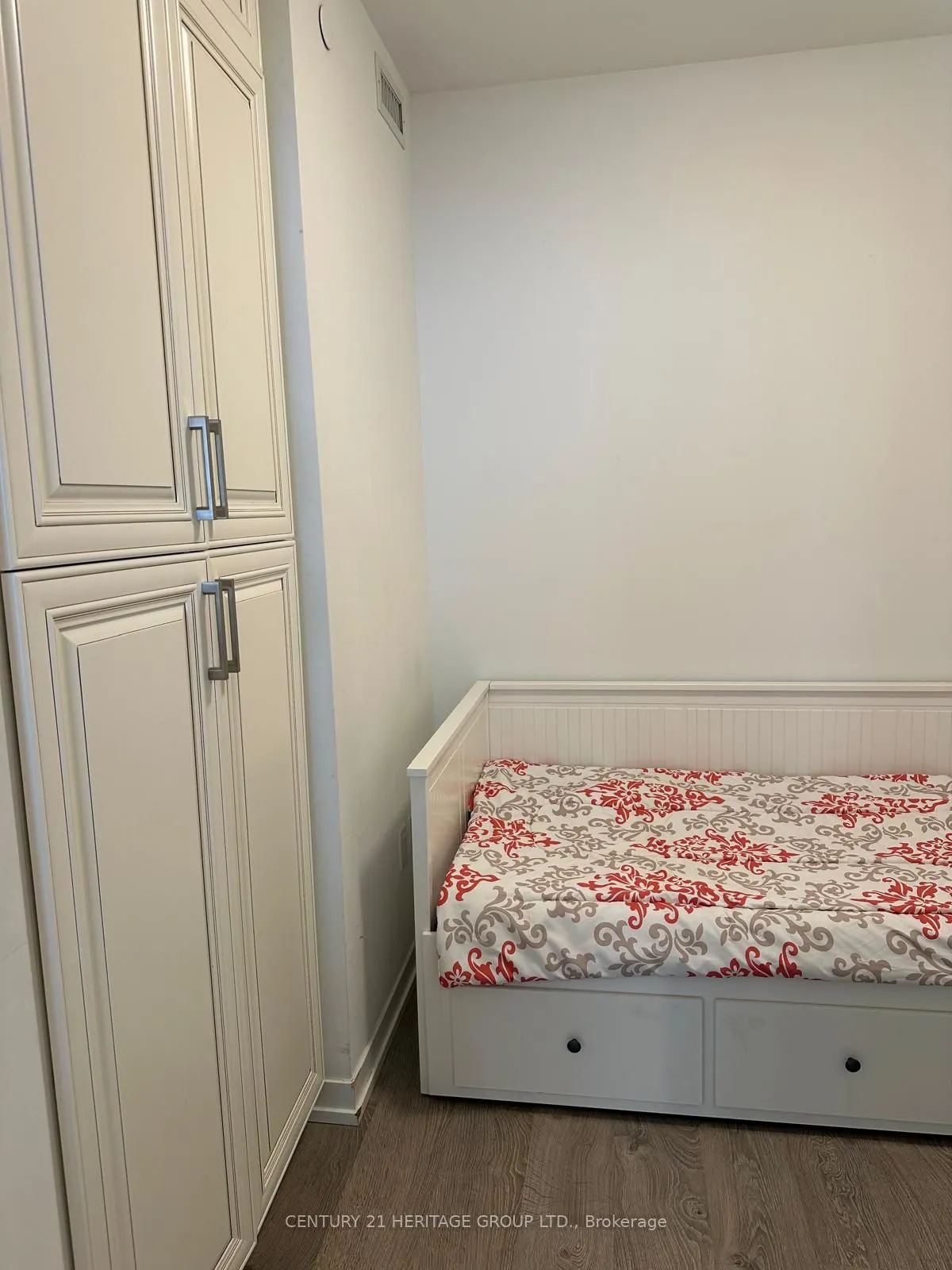 8868 Yonge Street E, #610E