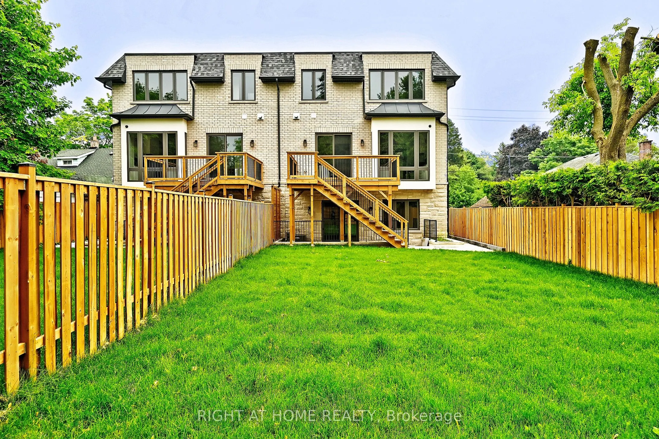 170 Lucas Street N, #170