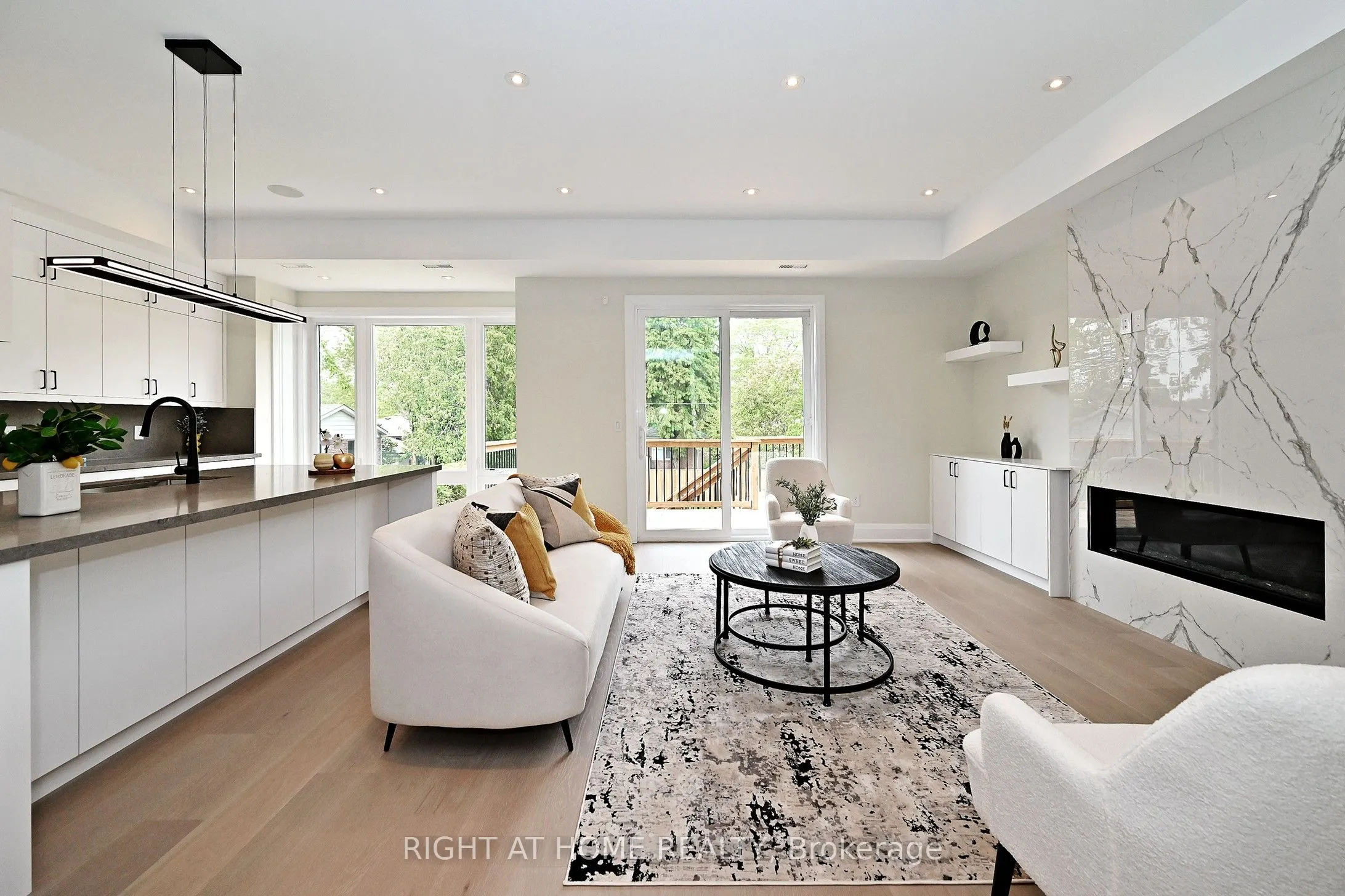 170 Lucas Street N, #170