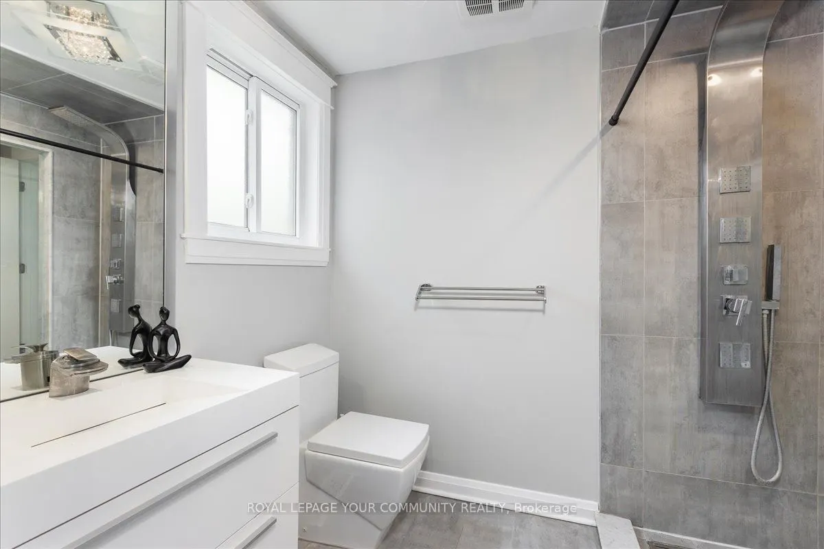 109 Maple Avenue