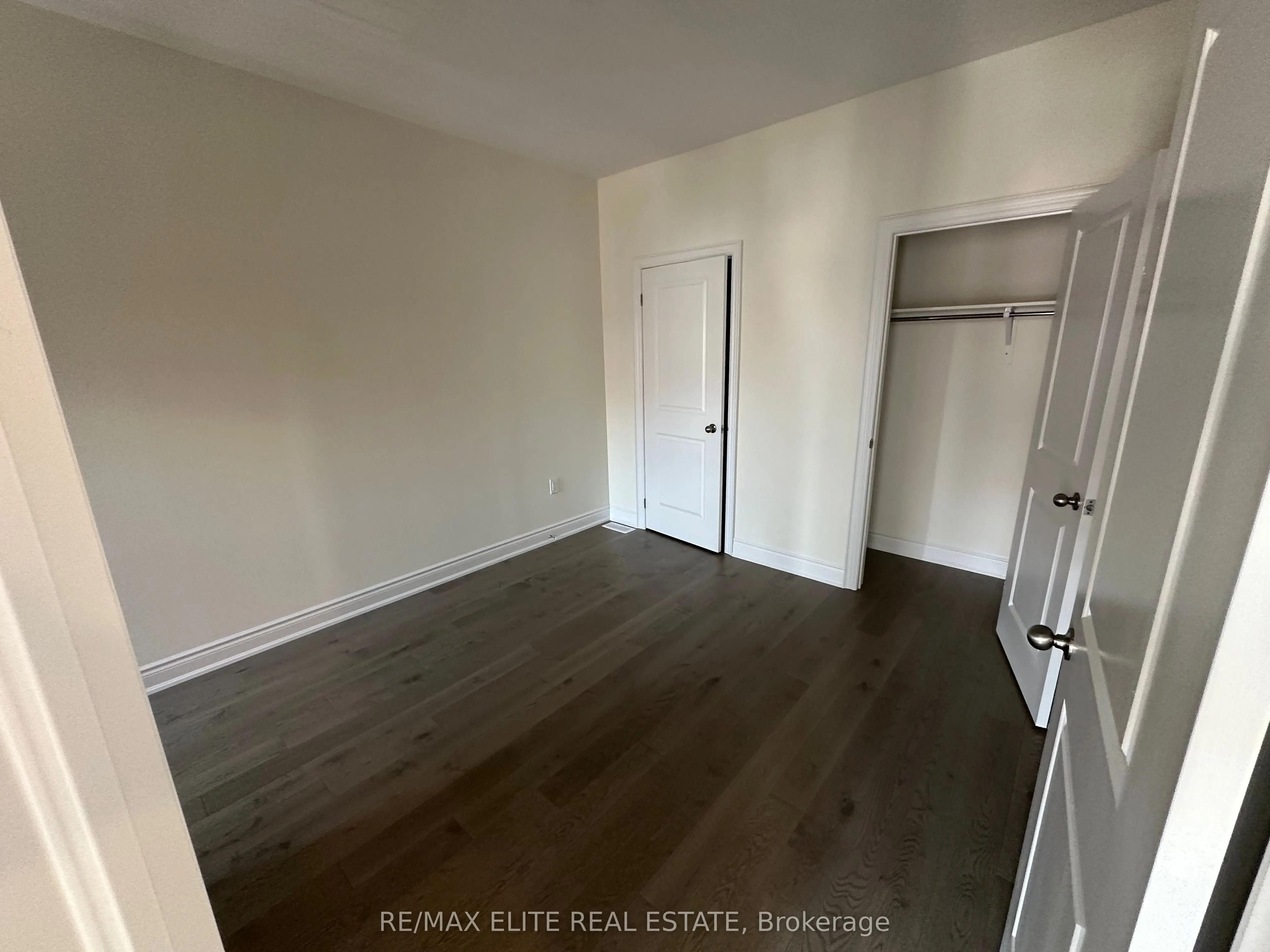 10 Griffith St