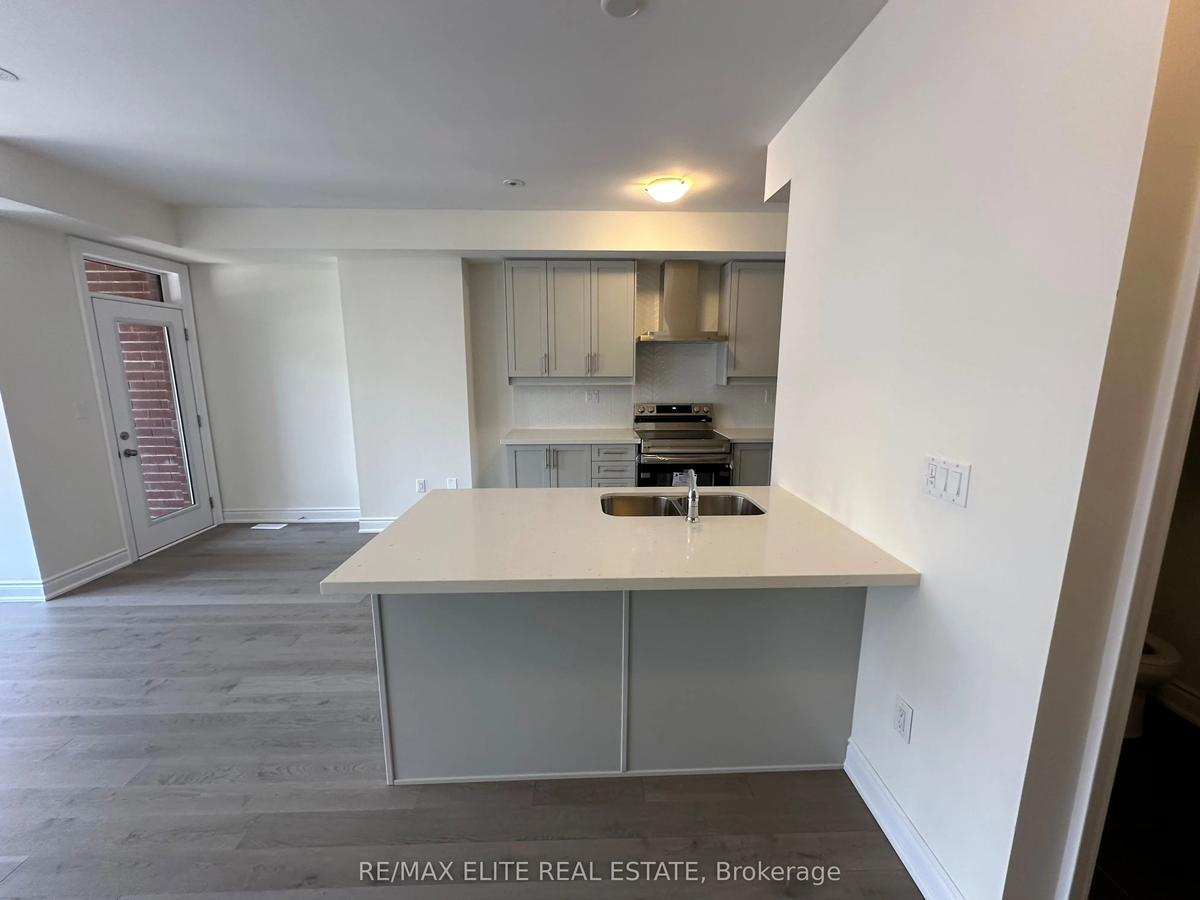 10 Griffith St