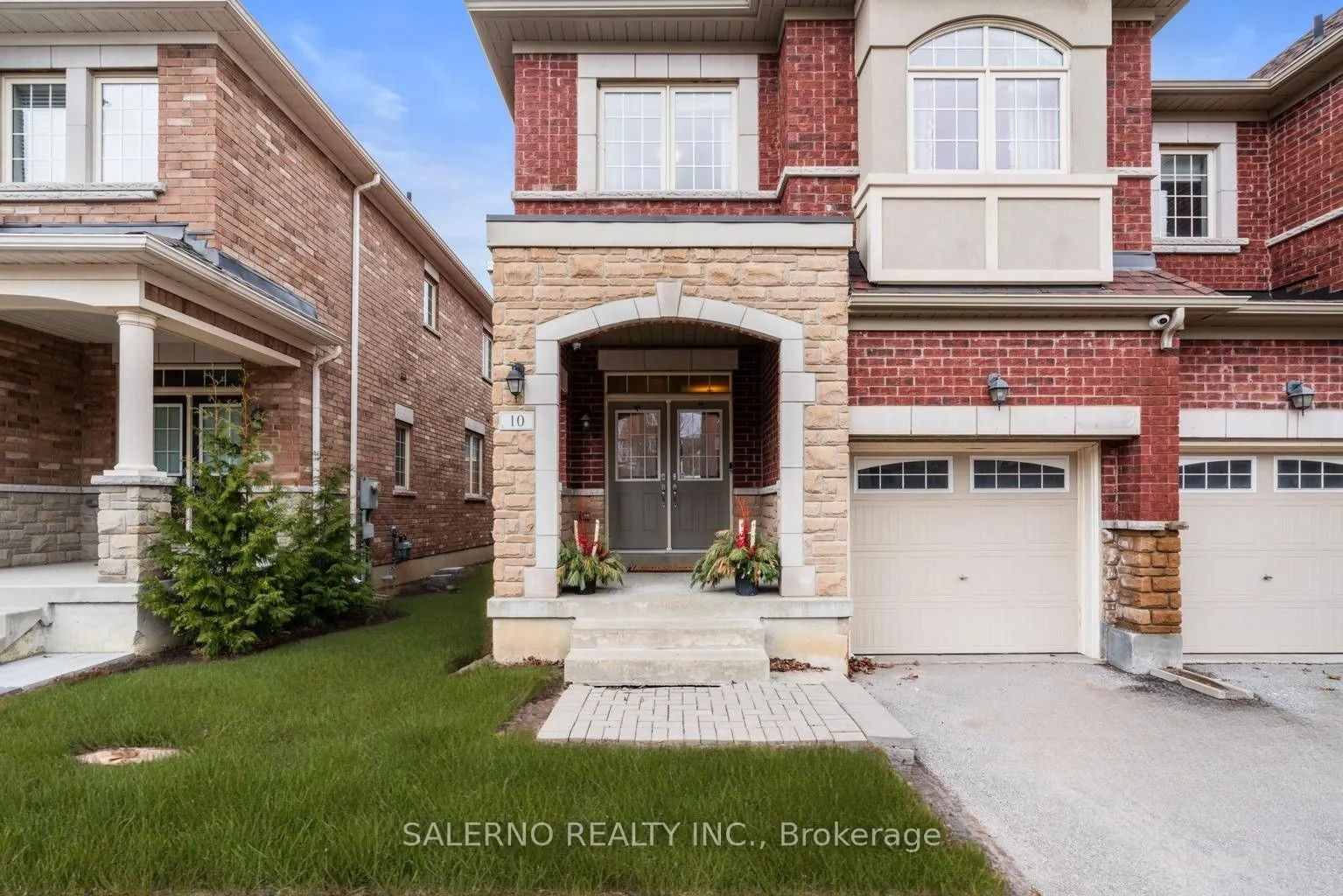 10 Isherwood Crescent