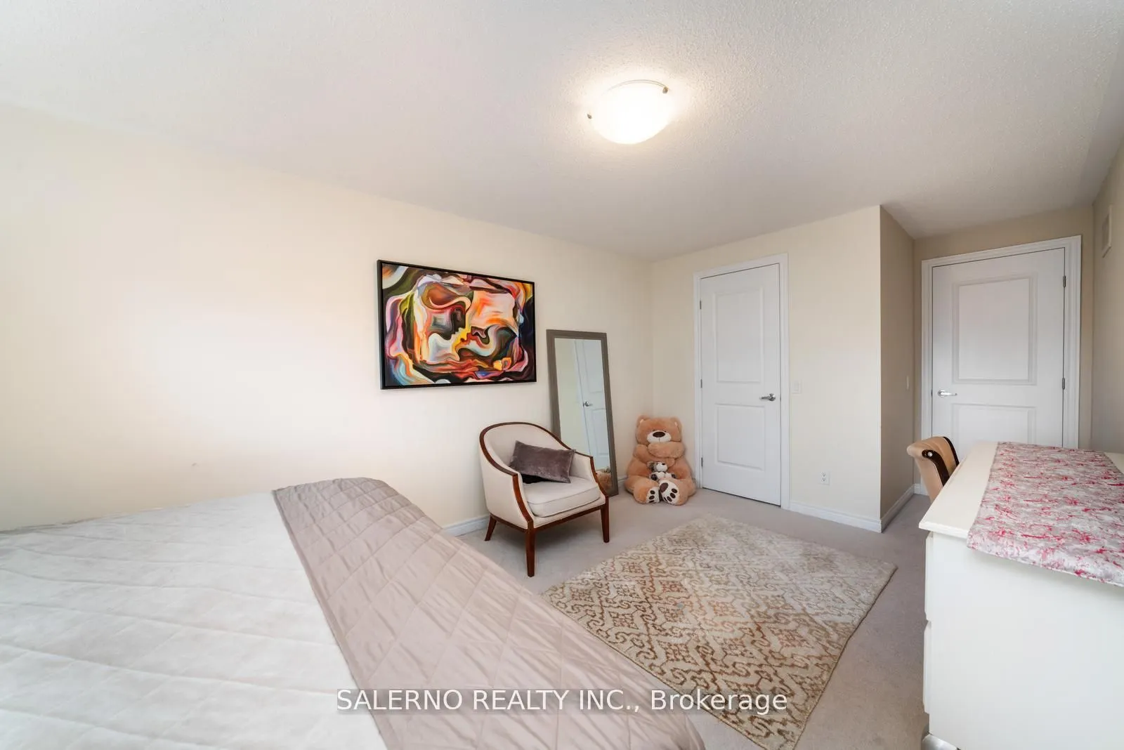 10 Isherwood Crescent