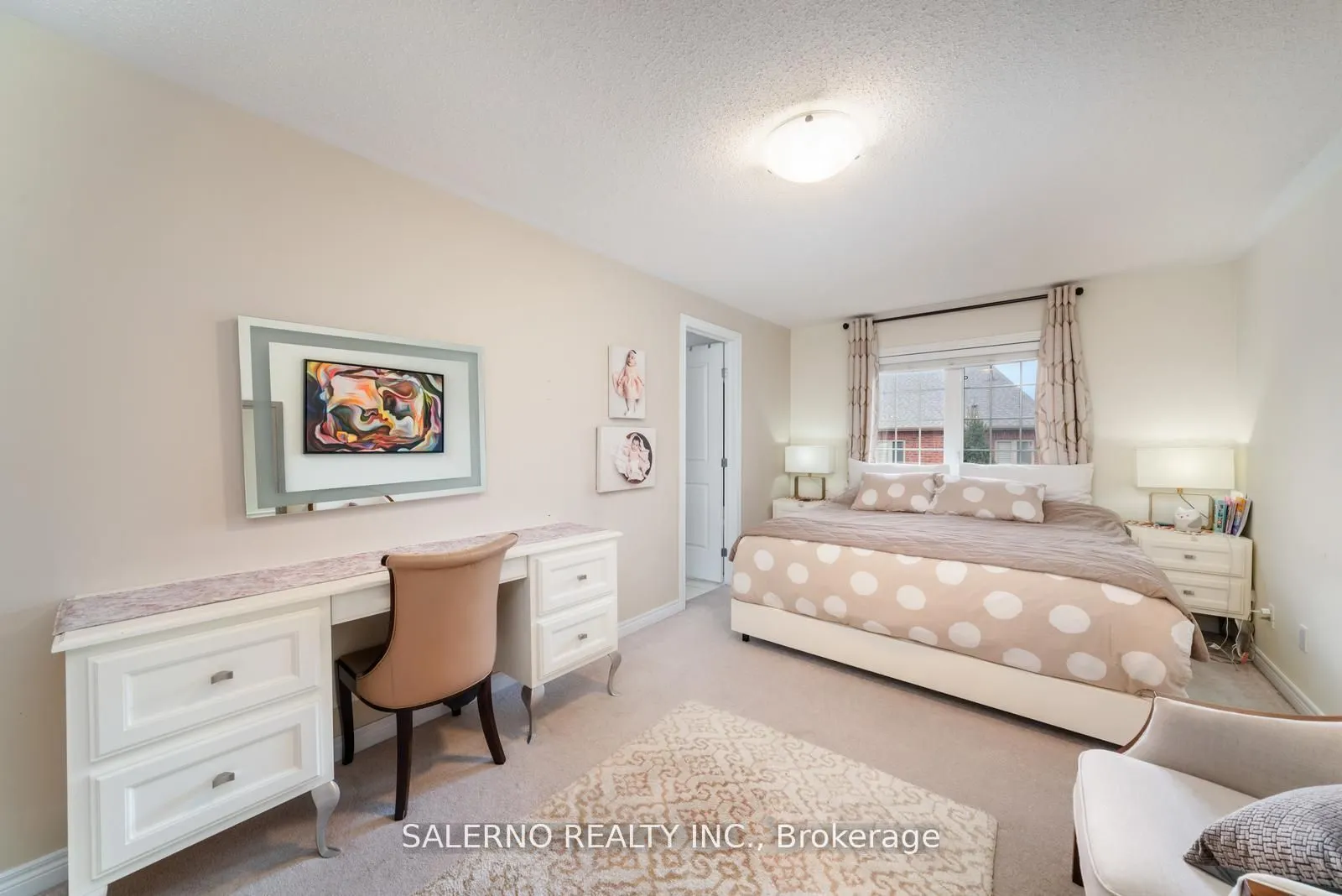 10 Isherwood Crescent