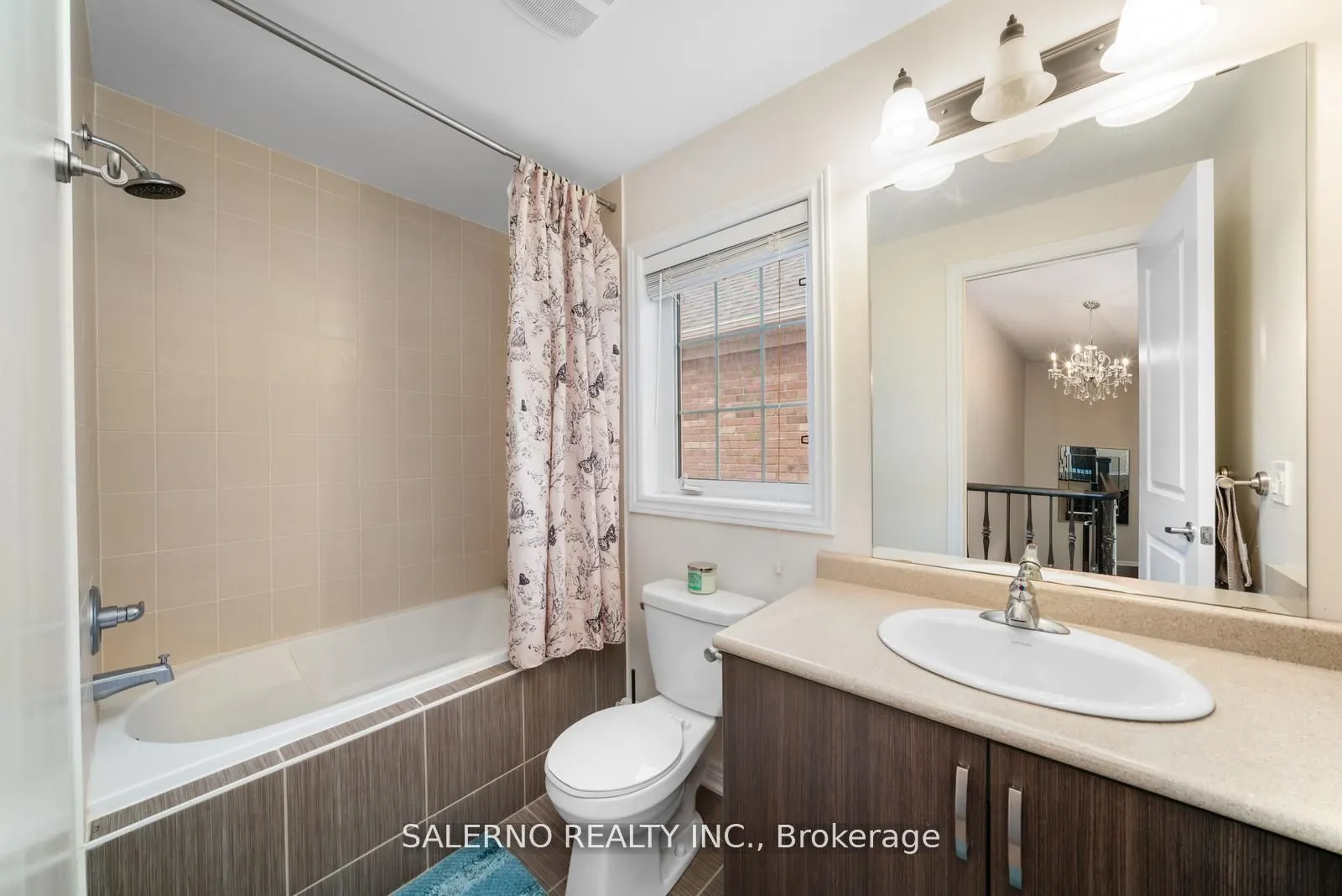 10 Isherwood Crescent
