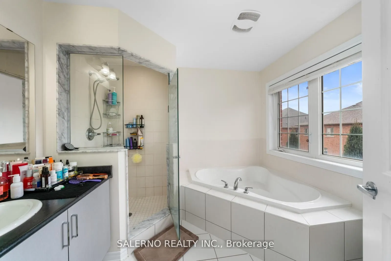 10 Isherwood Crescent