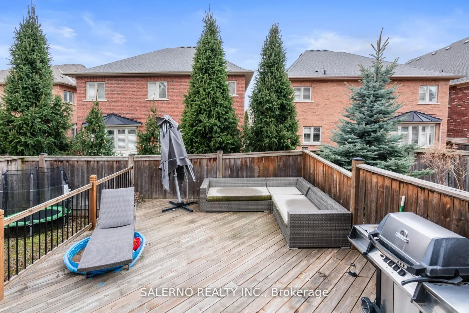 10 Isherwood Crescent