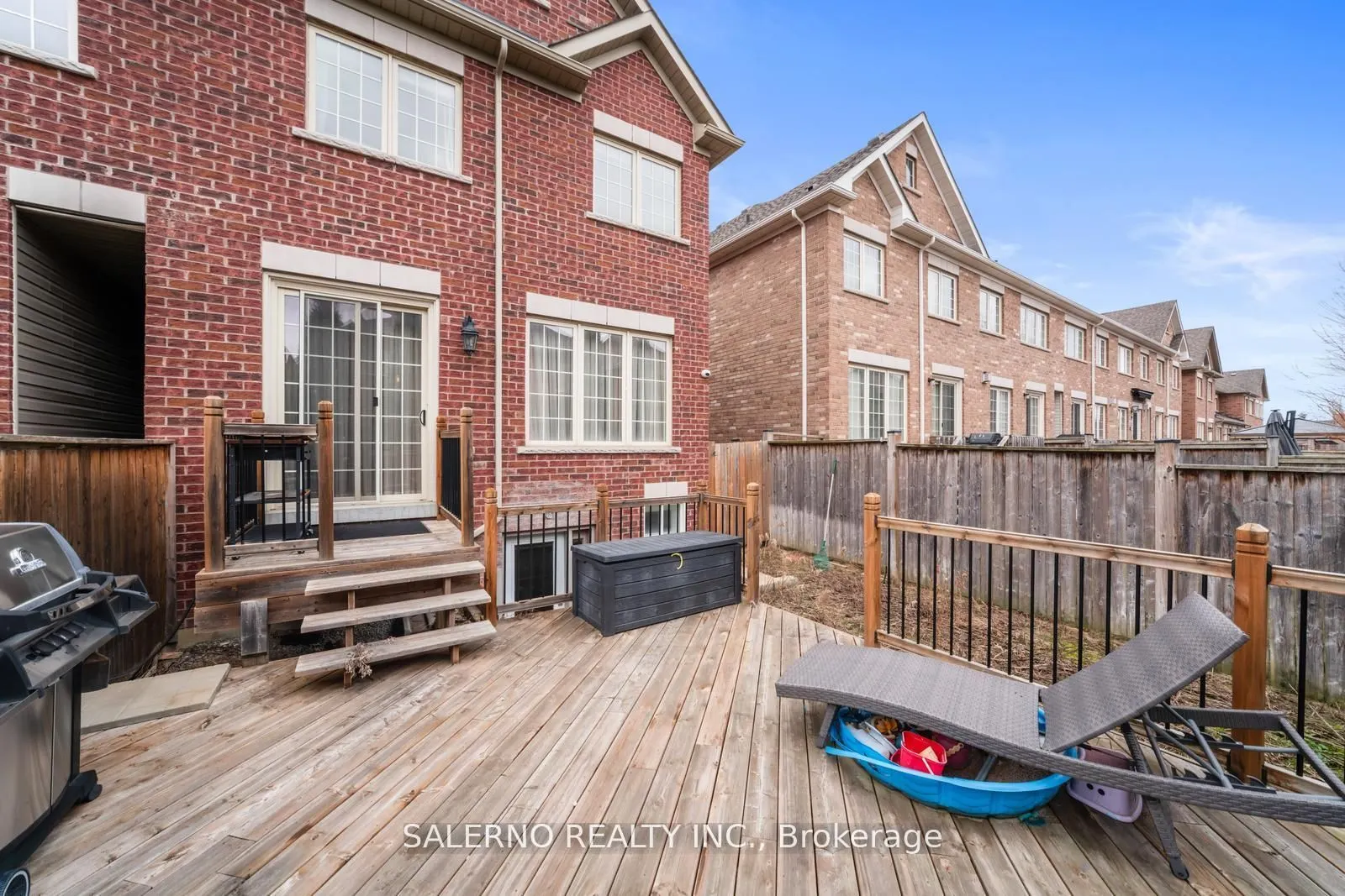 10 Isherwood Crescent