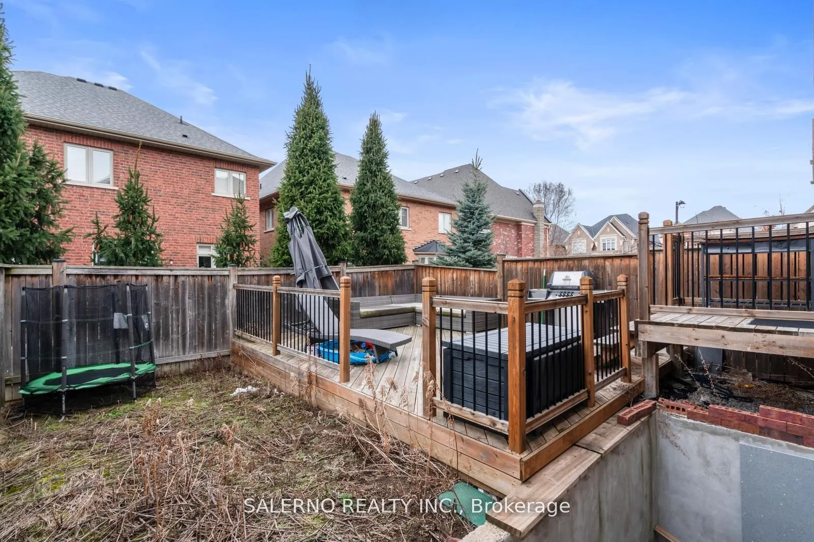 10 Isherwood Crescent