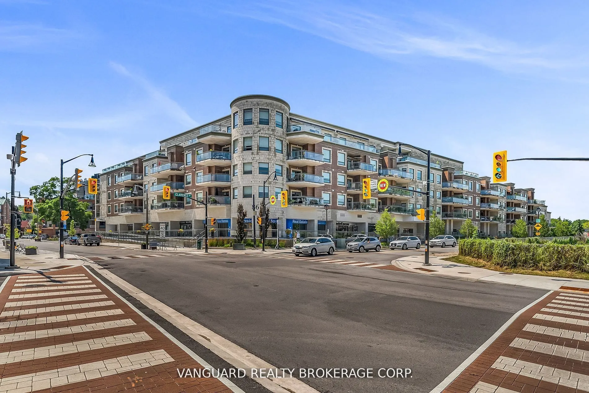 86 Woodbridge Avenue, #209
